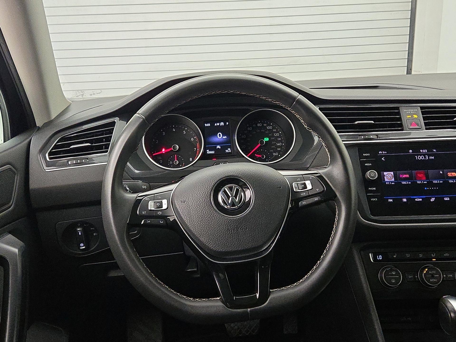 Thumbnail: 2021 Volkswagen Tiguan - 10