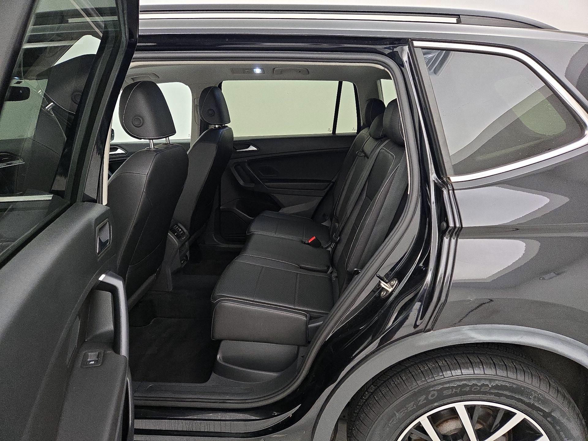 Thumbnail: 2021 Volkswagen Tiguan - 19