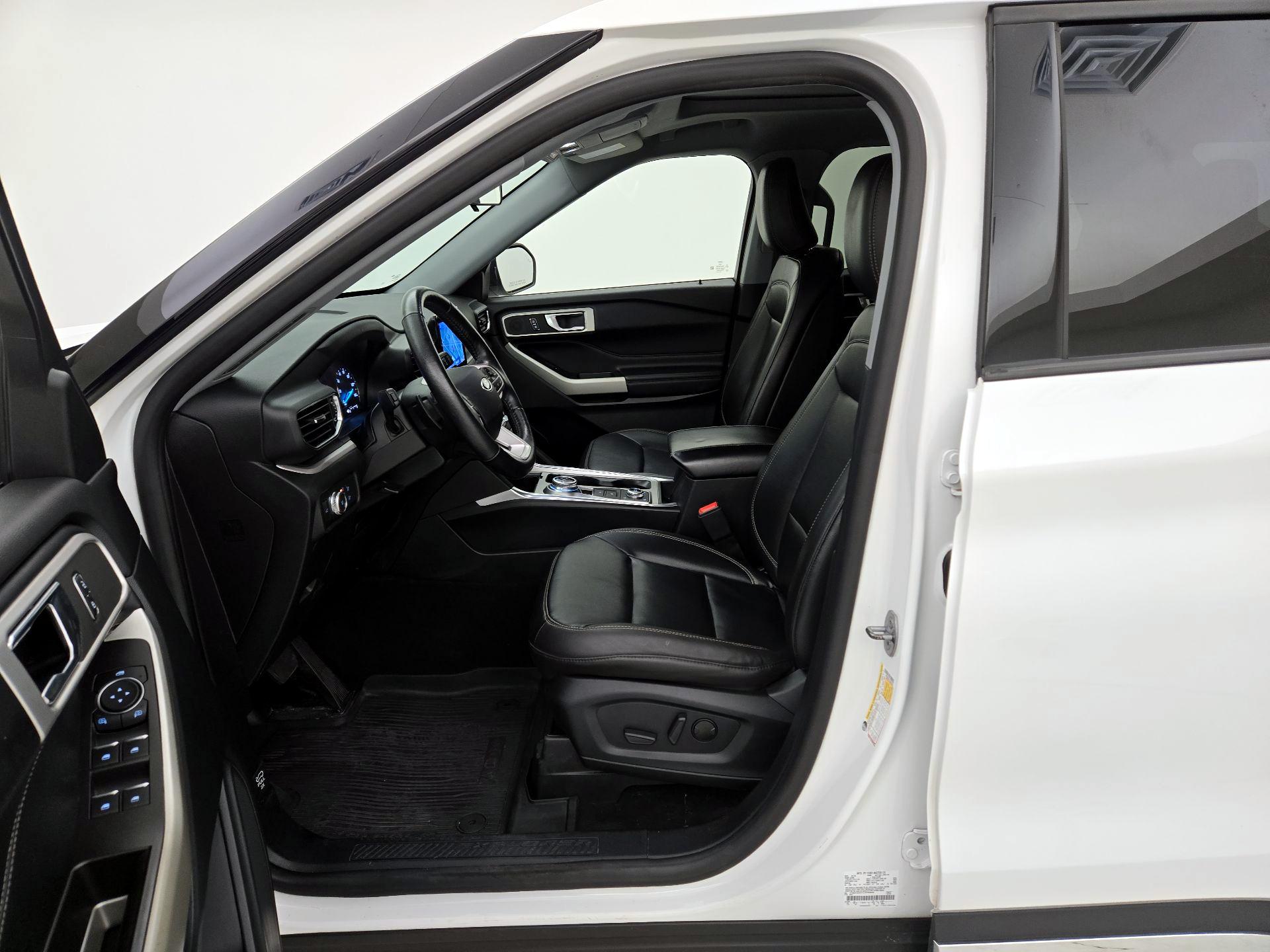 Thumbnail: 2020 Ford Explorer - 11