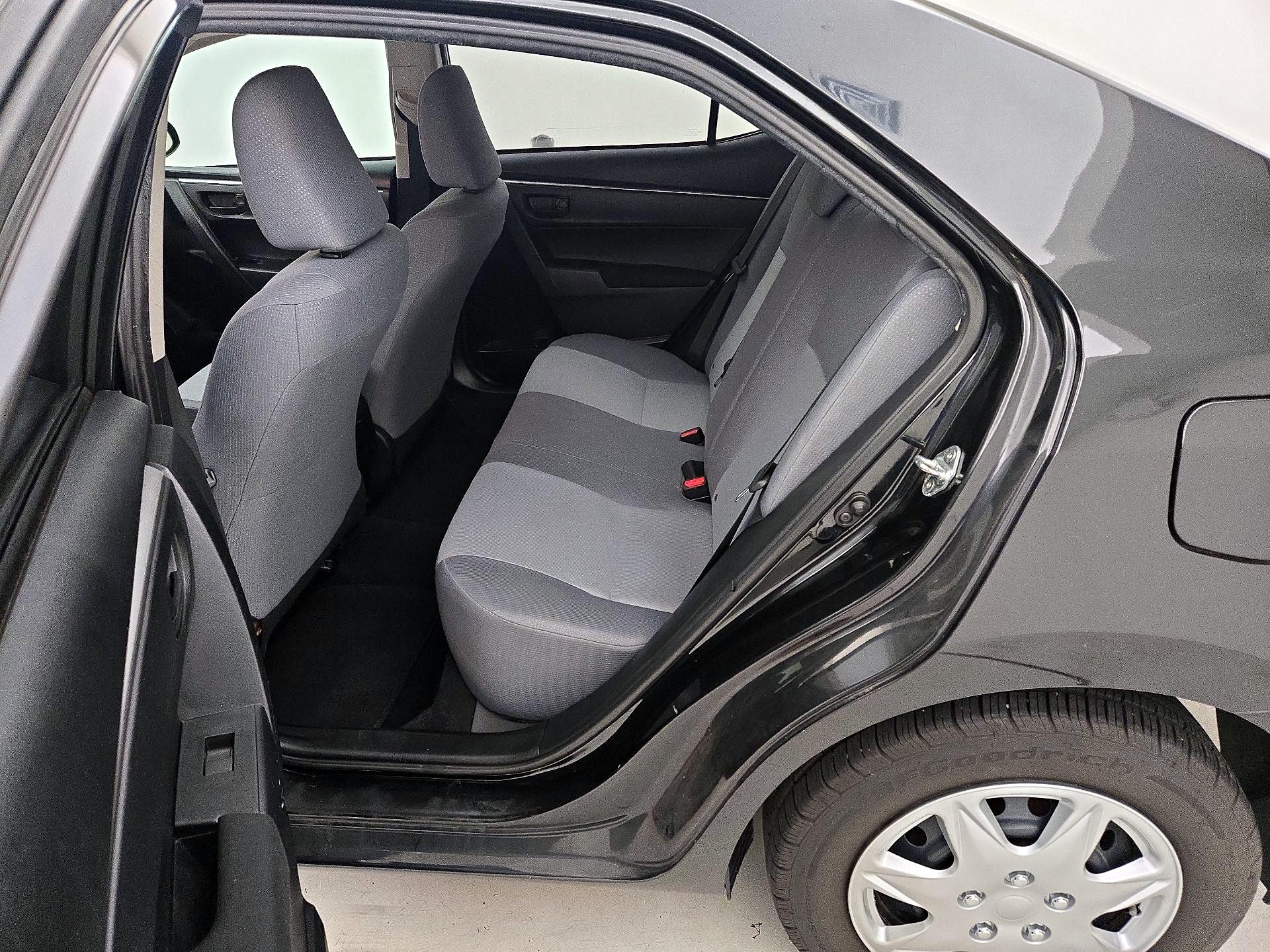 Thumbnail: 2014 Toyota Corolla - 16