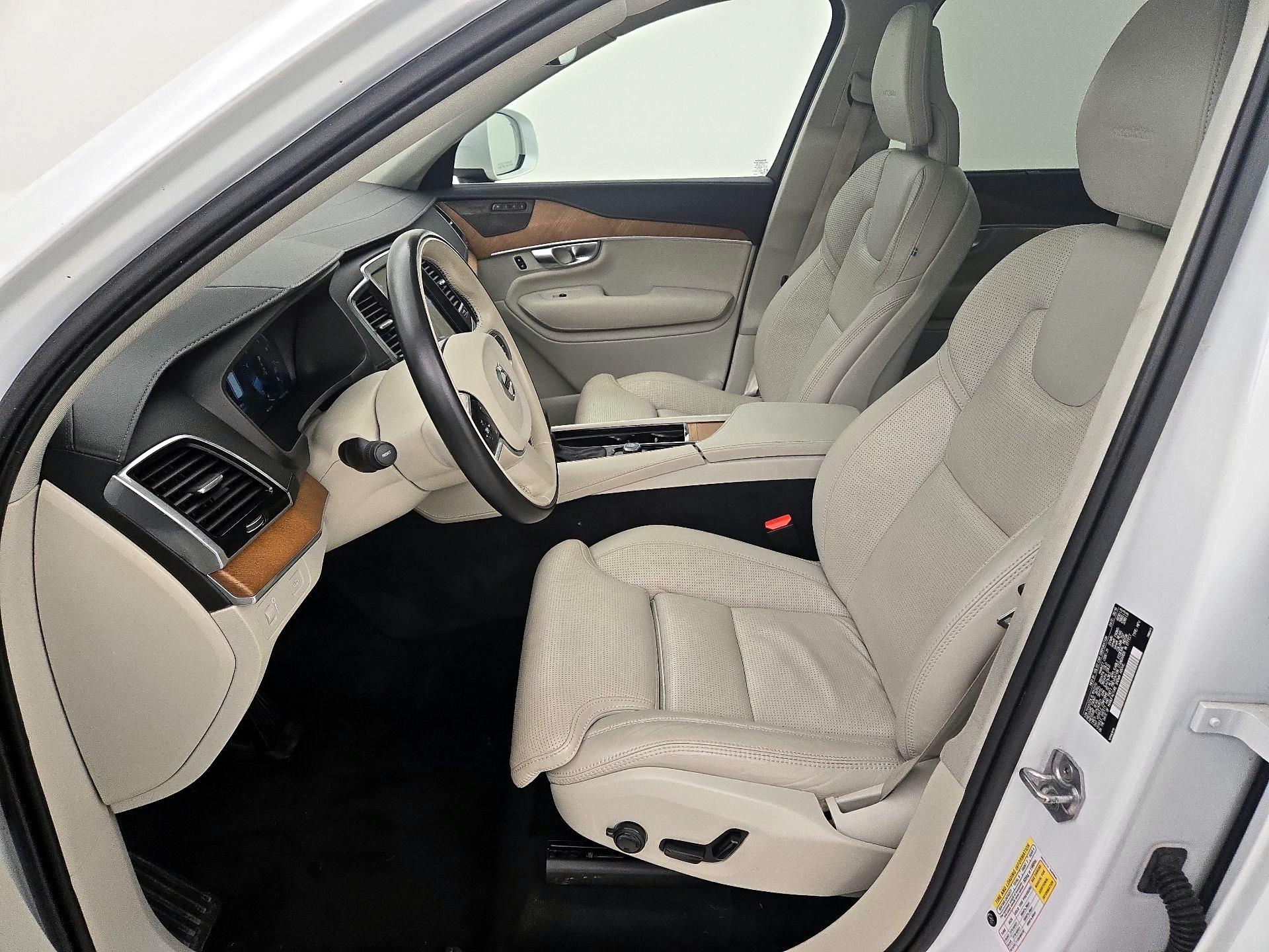 Thumbnail: 2020 Volvo XC90 - 11