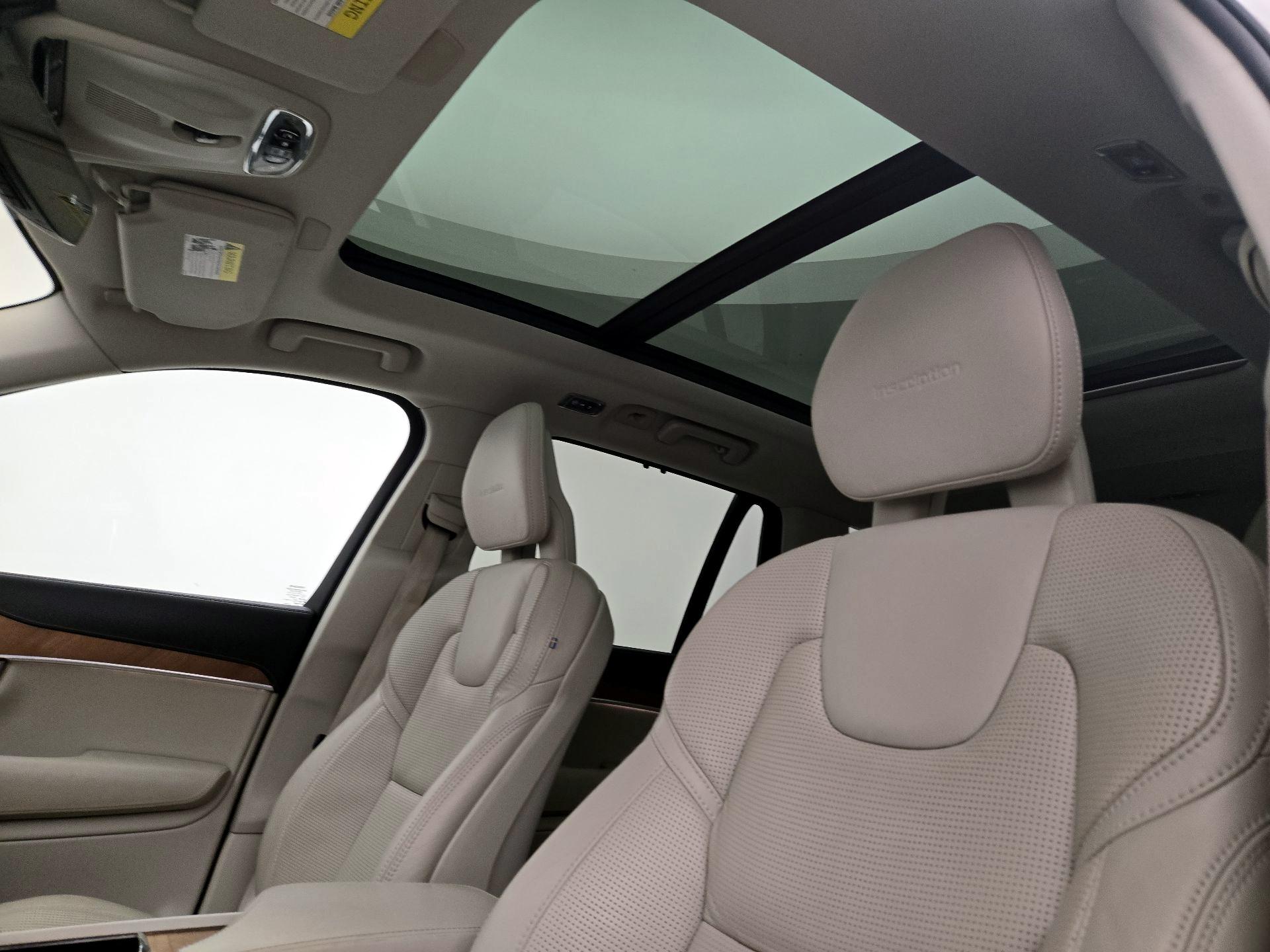 Thumbnail: 2020 Volvo XC90 - 18