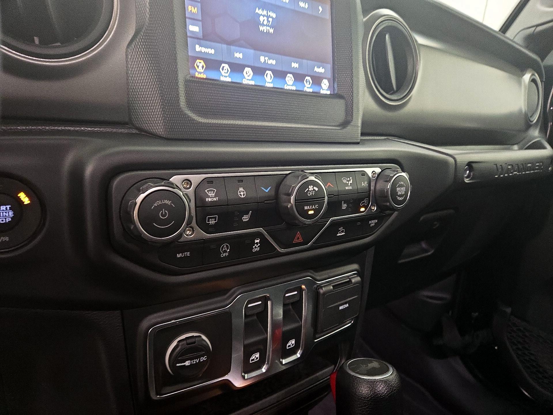 Thumbnail: 2023 Jeep Wrangler - 16