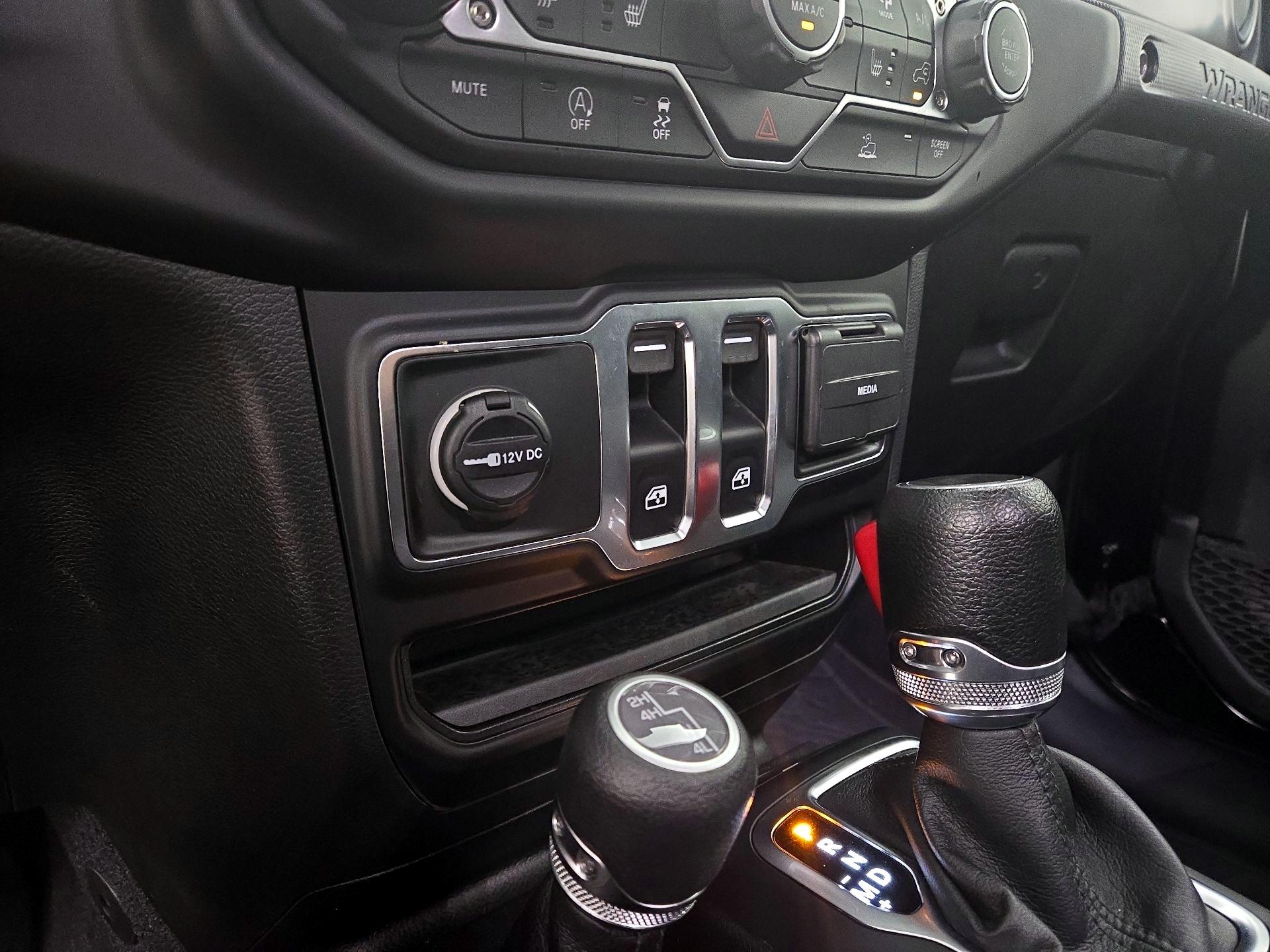 Thumbnail: 2023 Jeep Wrangler - 18