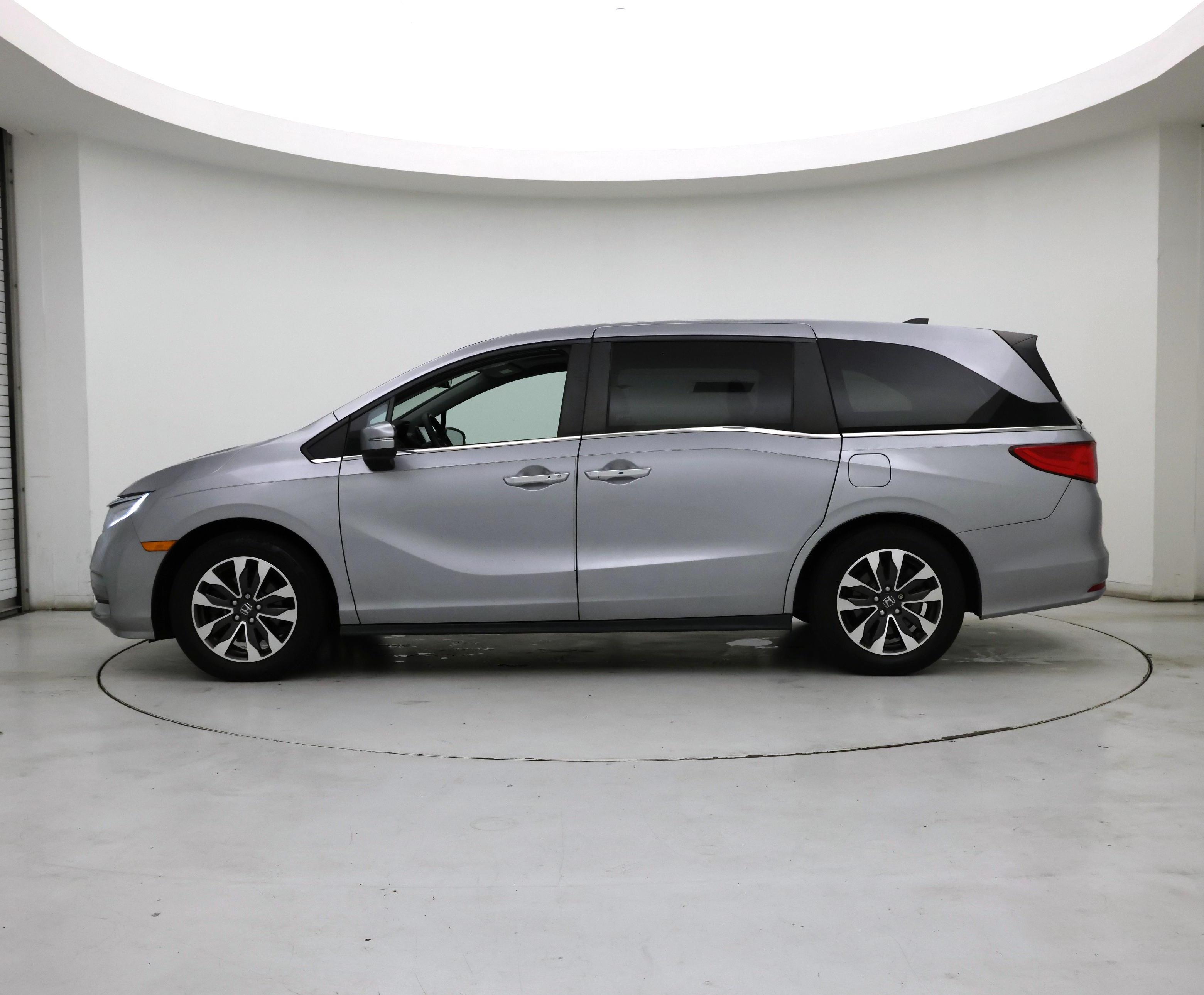 Thumbnail: 2021 Honda Odyssey - 3