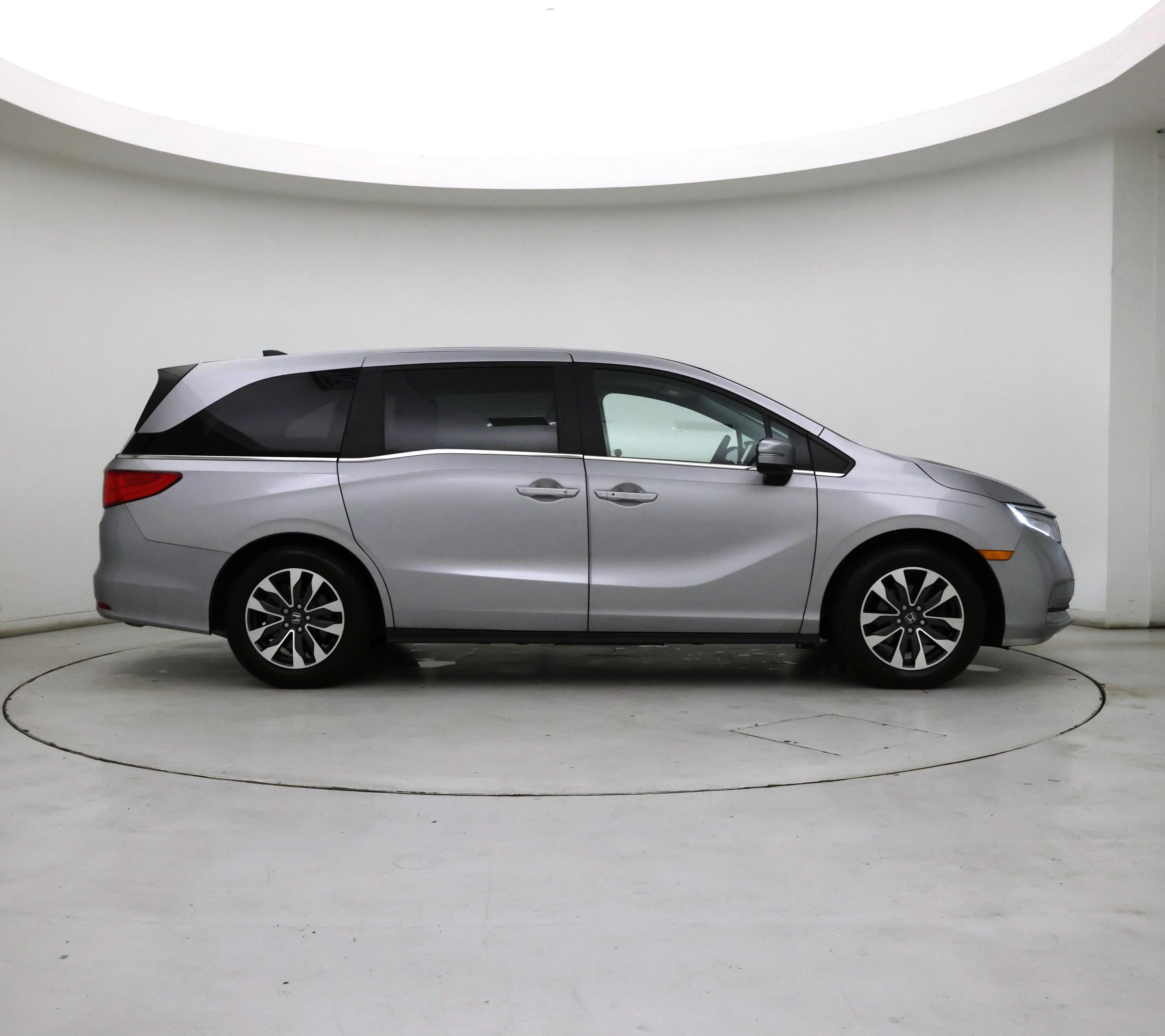 Thumbnail: 2021 Honda Odyssey - 7