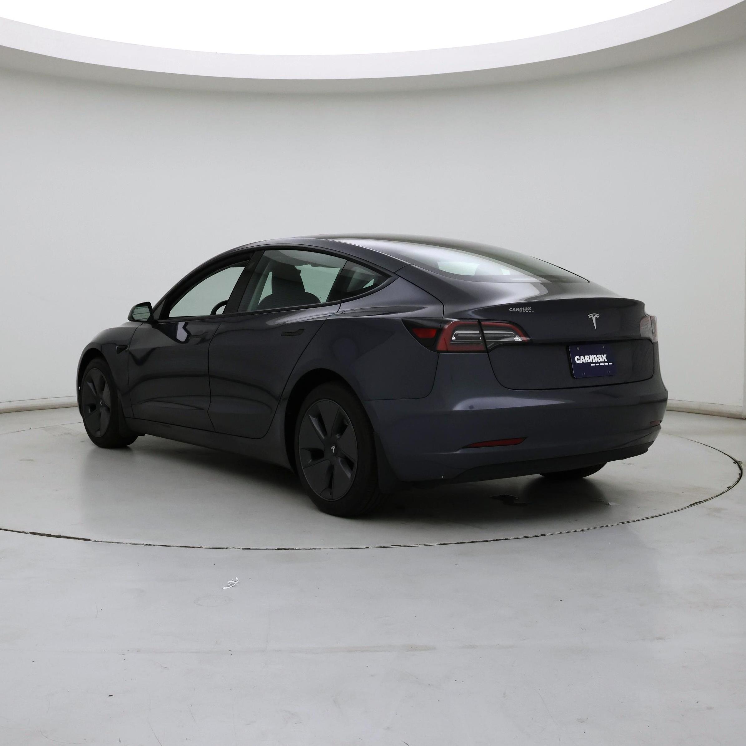 Thumbnail: 2023 Tesla Model 3 - 2