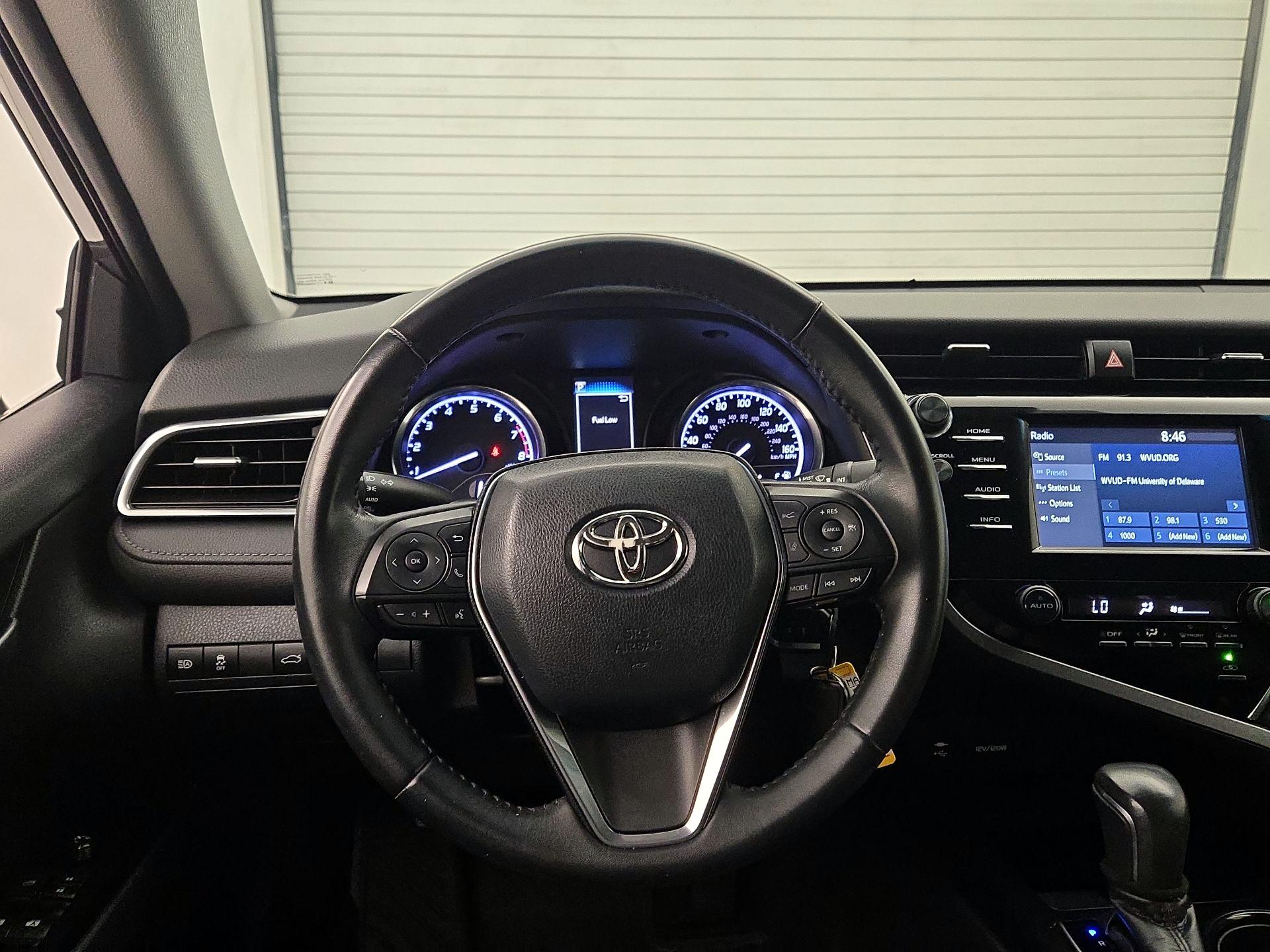 Thumbnail: 2018 Toyota Camry - 10
