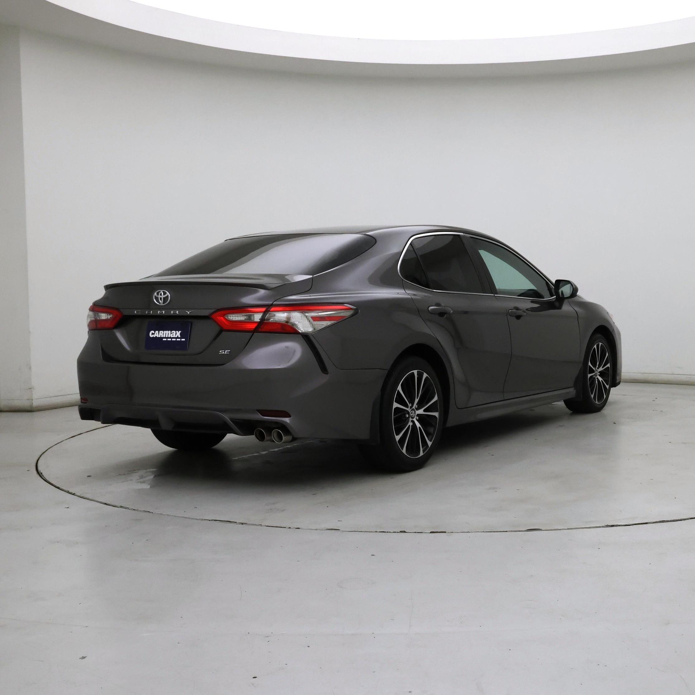 Thumbnail: 2018 Toyota Camry - 8