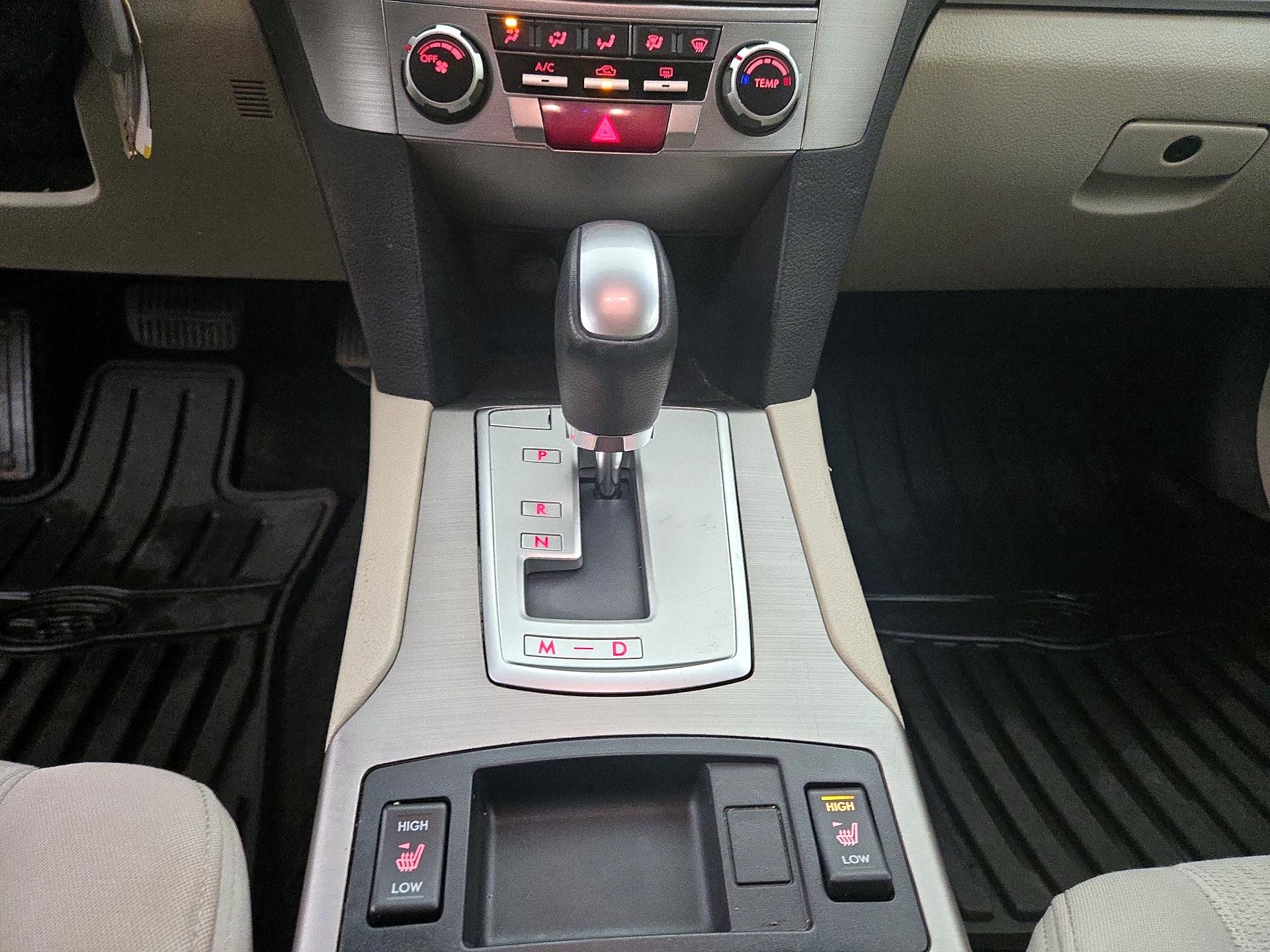 Thumbnail: 2014 Subaru Outback - 16