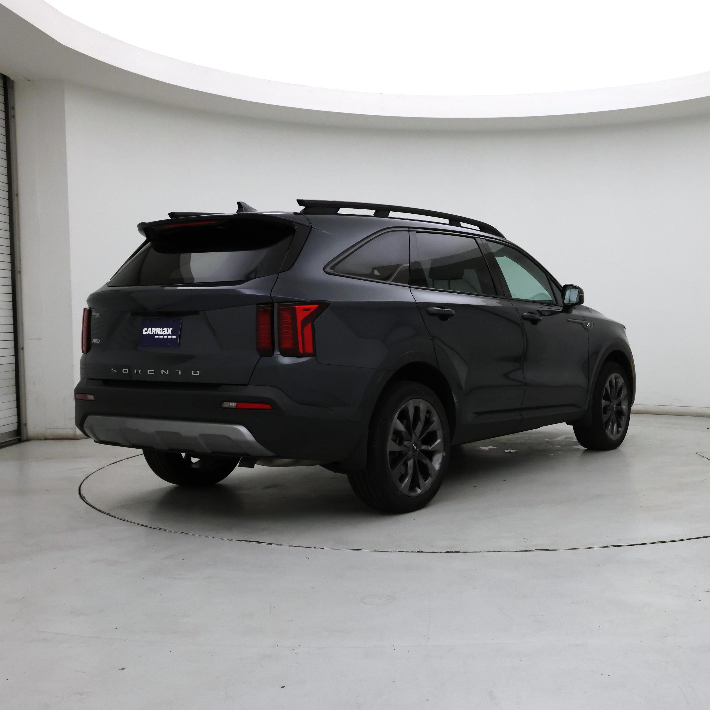 Thumbnail: 2022 Kia Sorento - 8