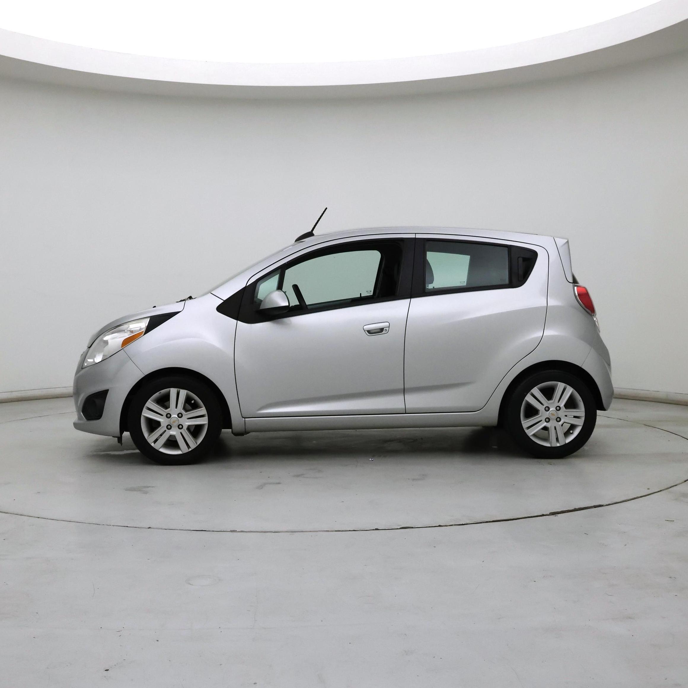Thumbnail: 2015 Chevrolet Spark - 3