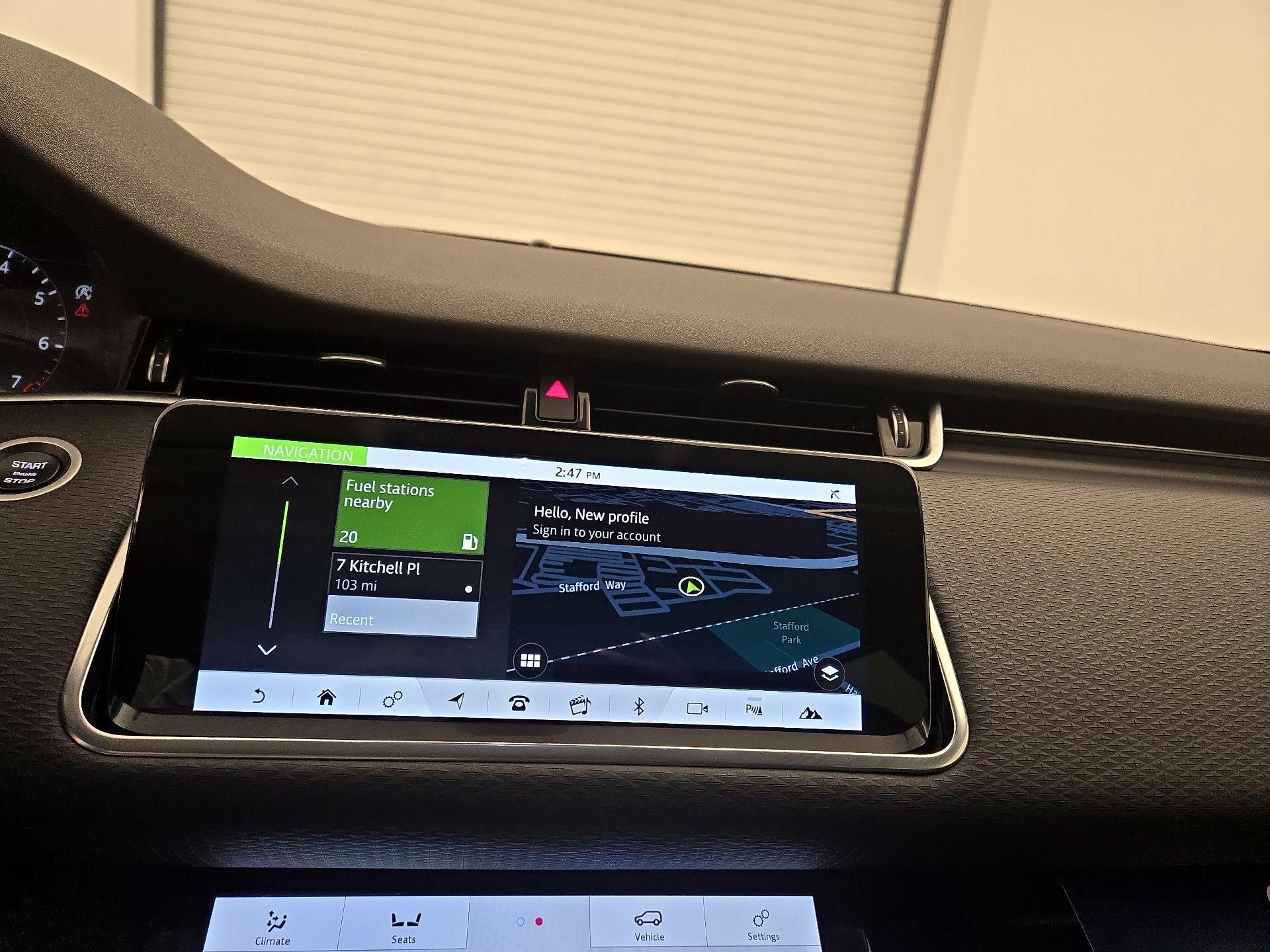Thumbnail: 2020 Land Rover Range Rover Evoque - 13