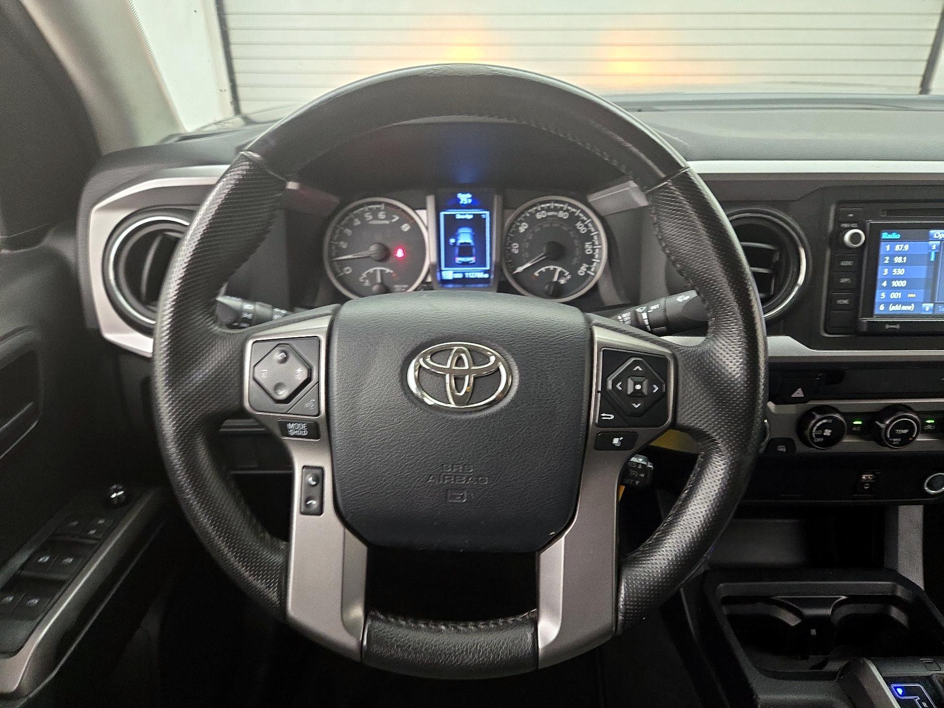 Thumbnail: 2017 Toyota Tacoma - 10