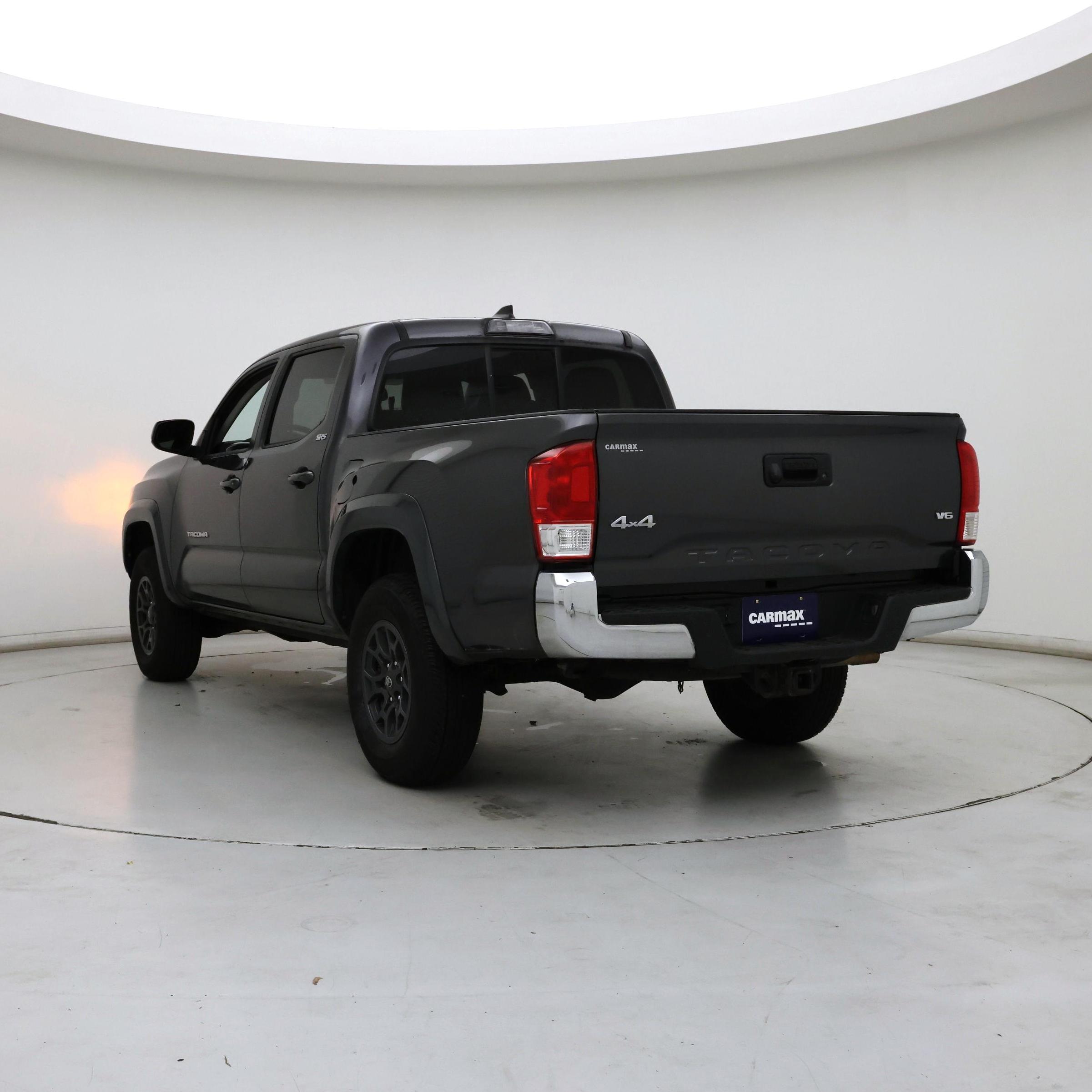 Thumbnail: 2017 Toyota Tacoma - 2