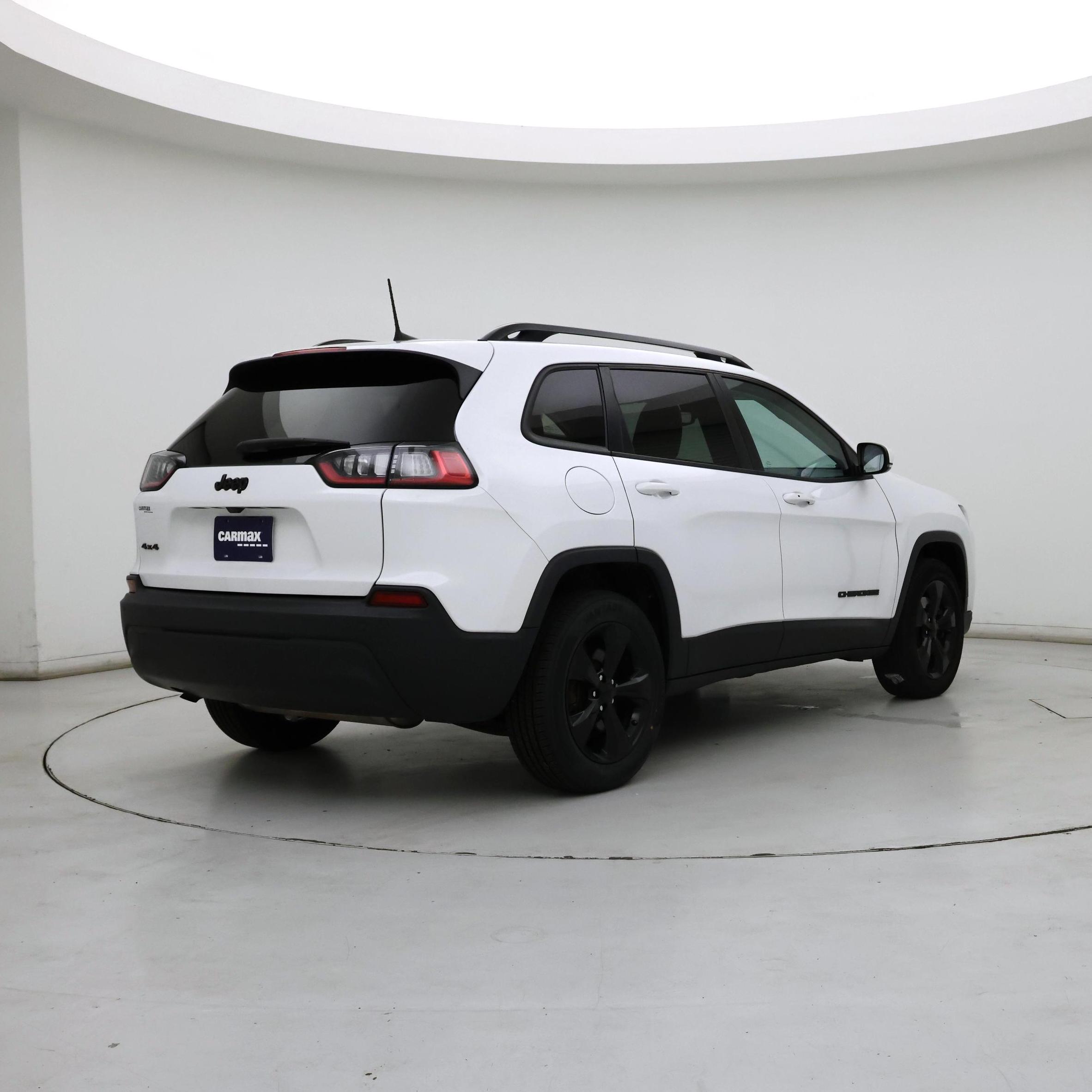 Thumbnail: 2019 Jeep Cherokee - 8