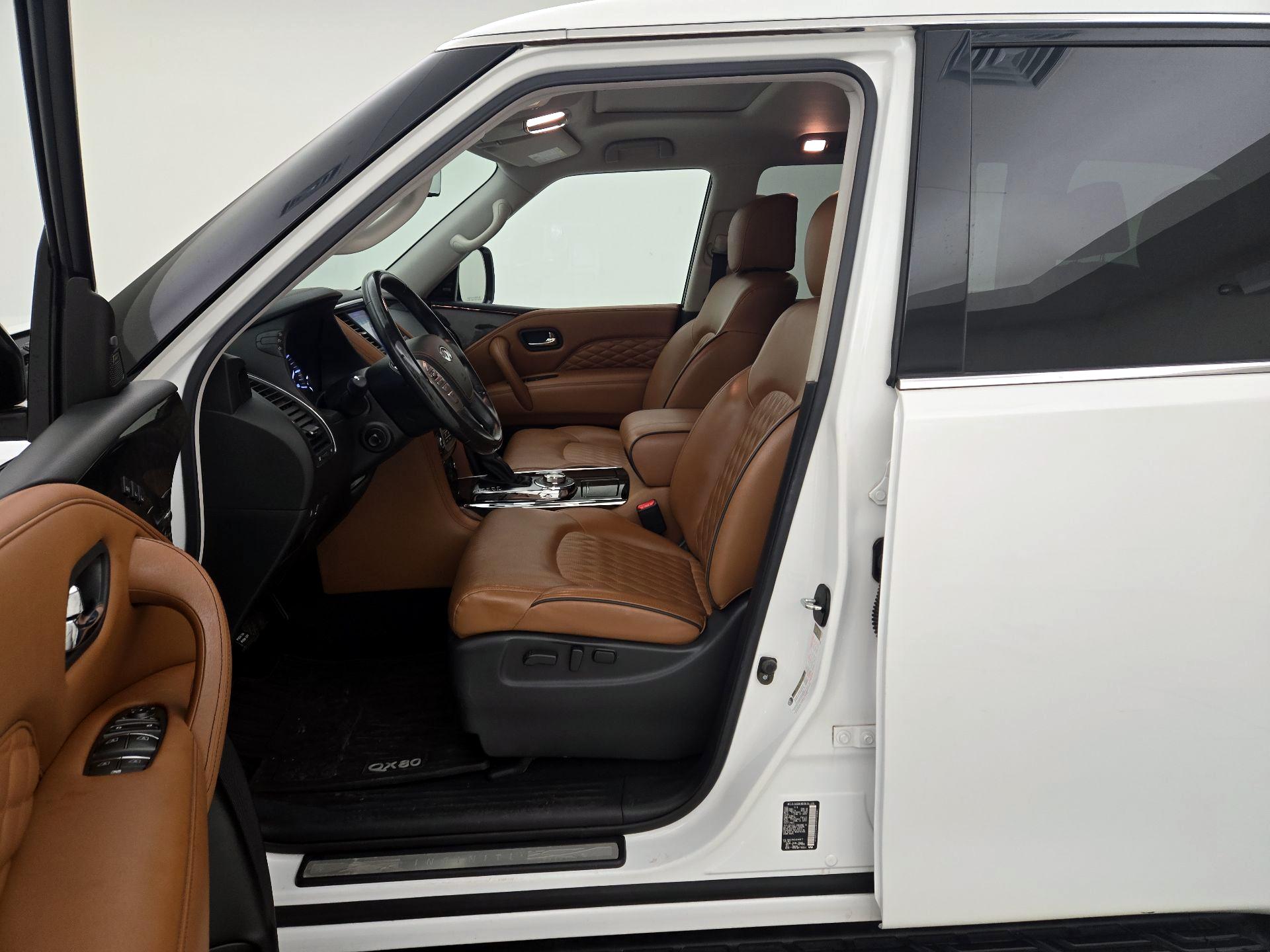 Thumbnail: 2018 INFINITI QX80 - 11