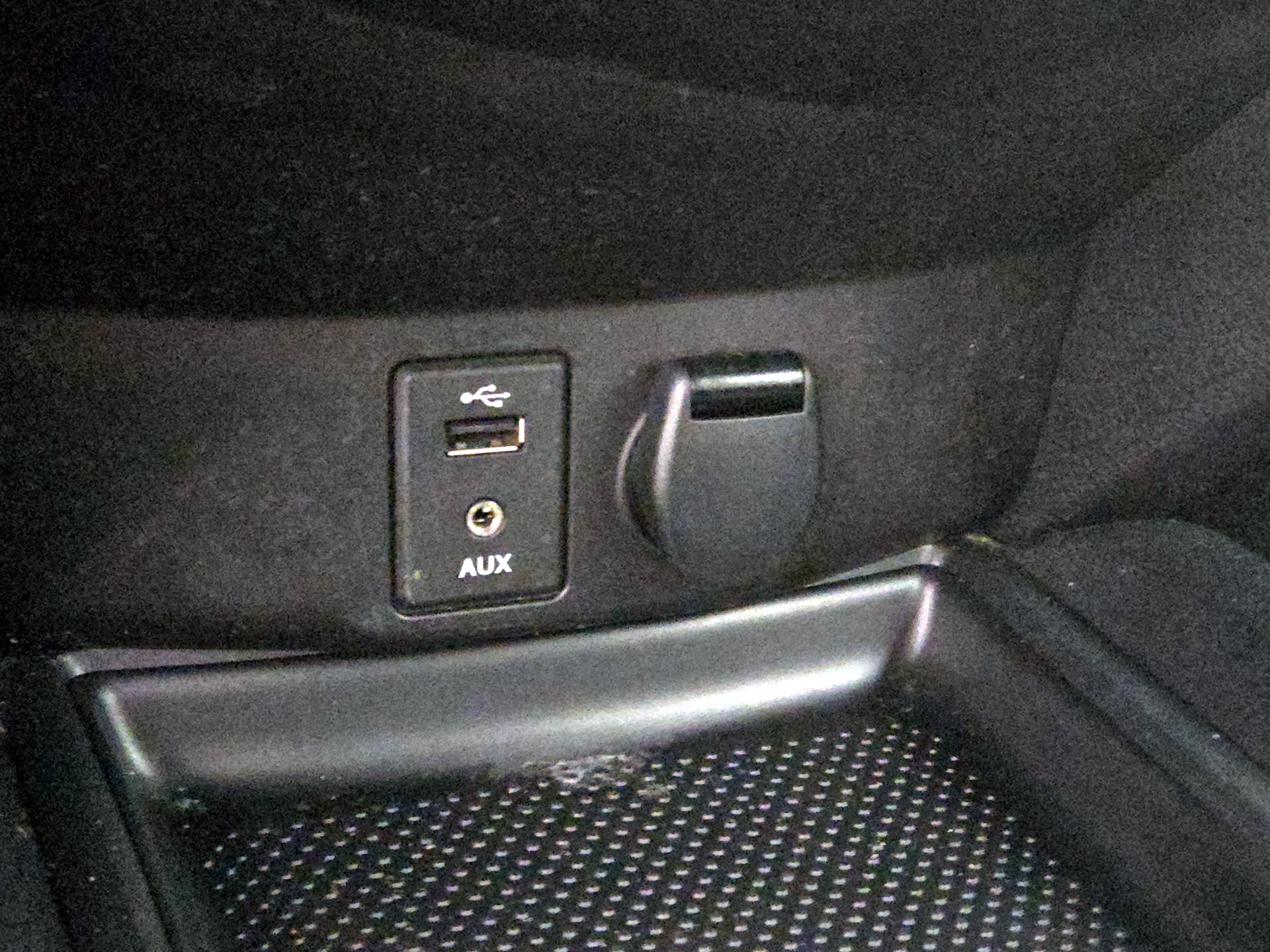 Thumbnail: 2016 Nissan Rogue - 17