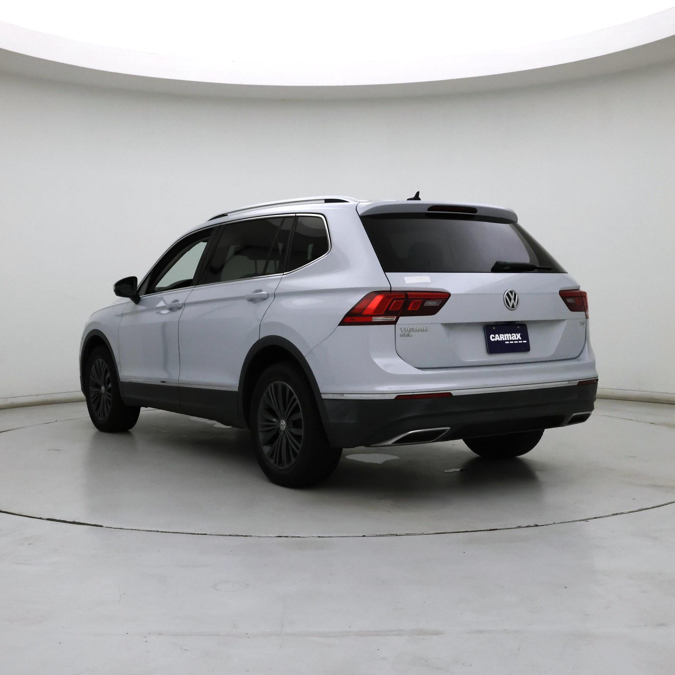 Thumbnail: 2018 Volkswagen Tiguan - 2