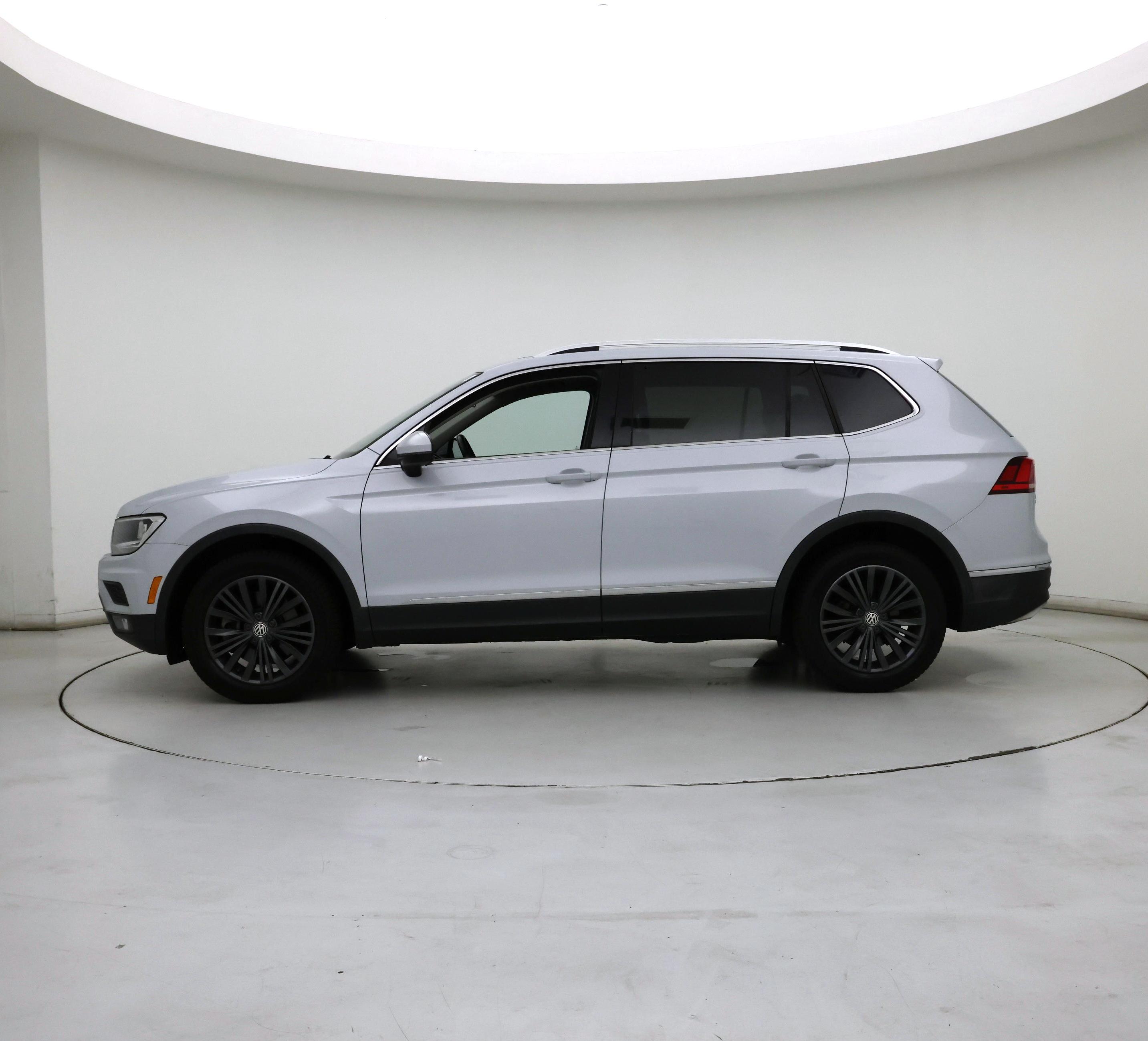 Thumbnail: 2018 Volkswagen Tiguan - 3