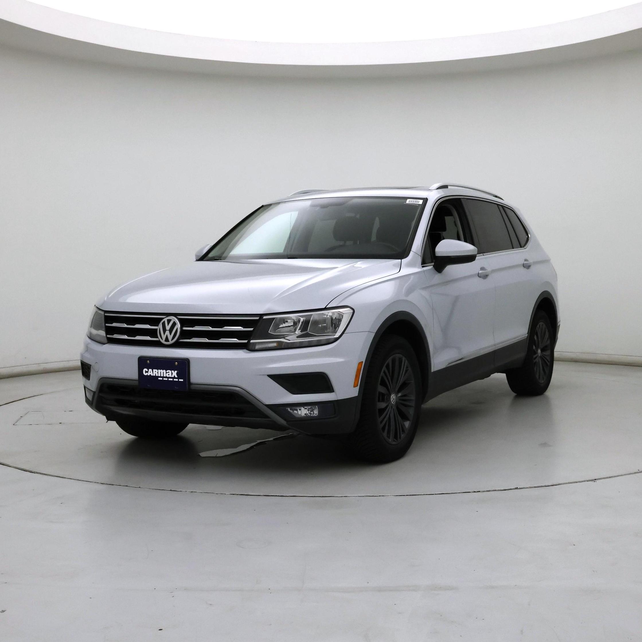Thumbnail: 2018 Volkswagen Tiguan - 4
