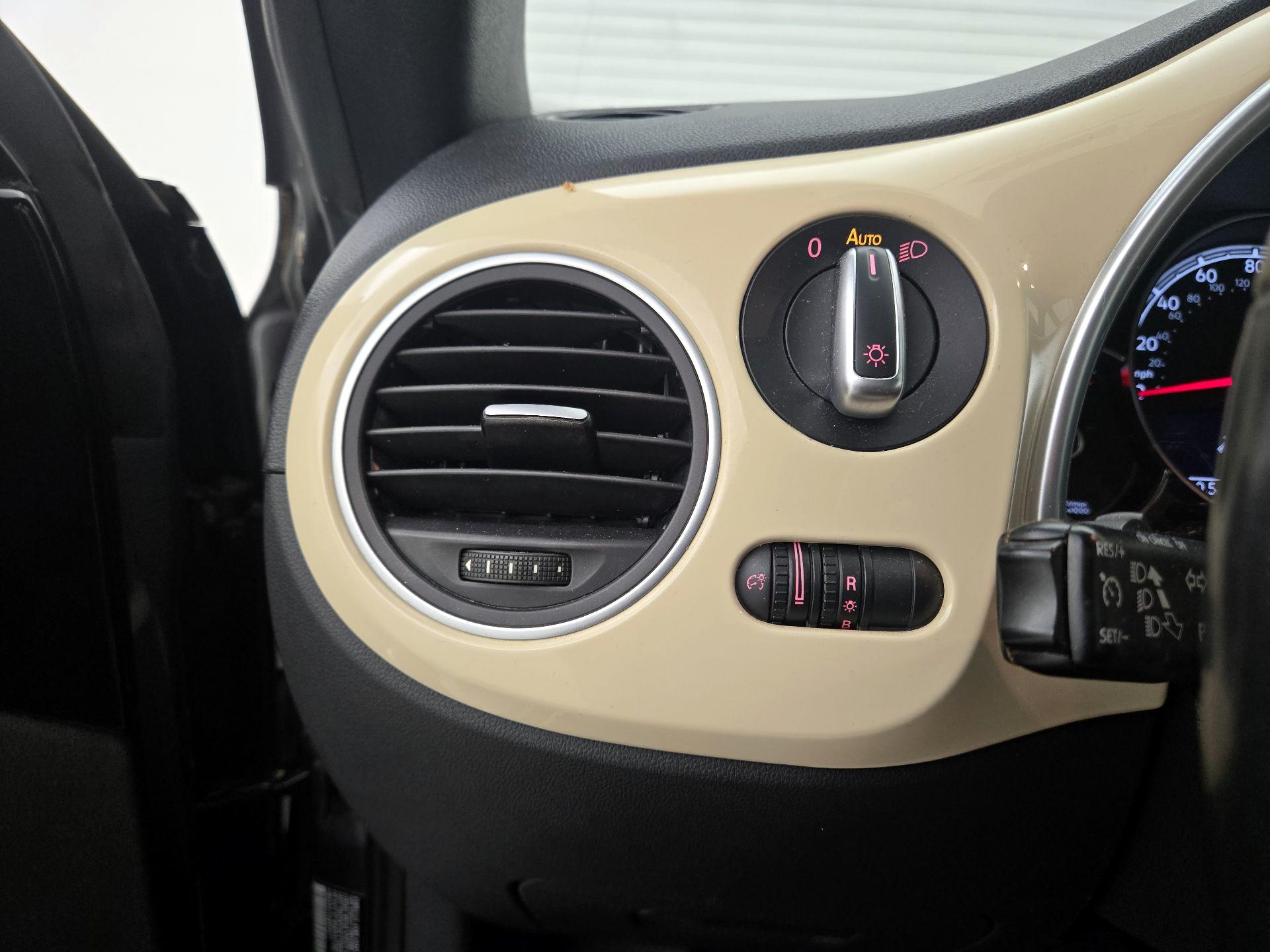Thumbnail: 2019 Volkswagen Beetle - 13