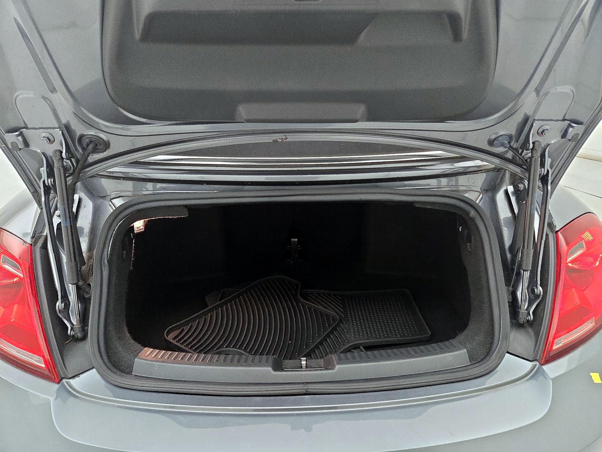 Thumbnail: 2019 Volkswagen Beetle - 19