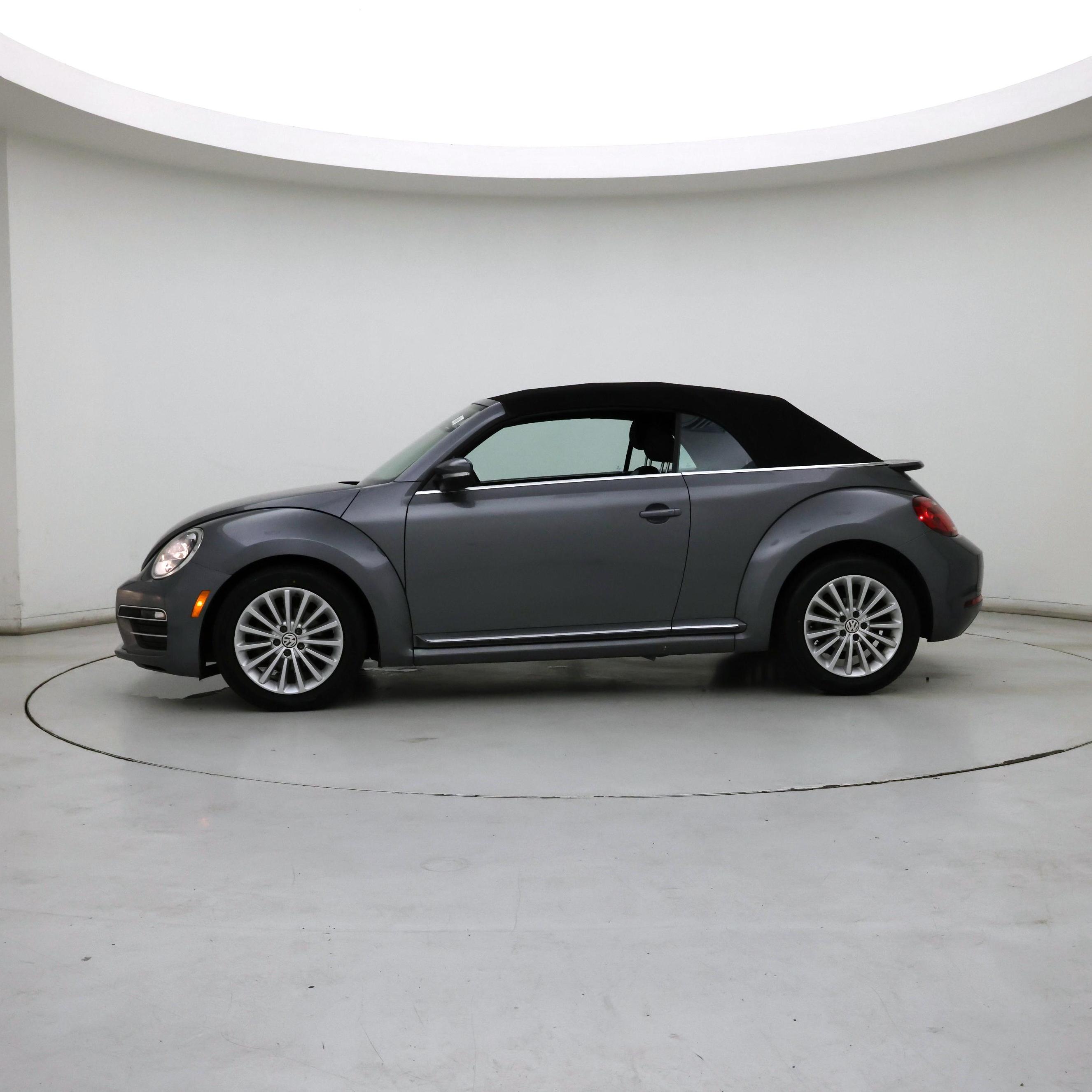 Thumbnail: 2019 Volkswagen Beetle - 3