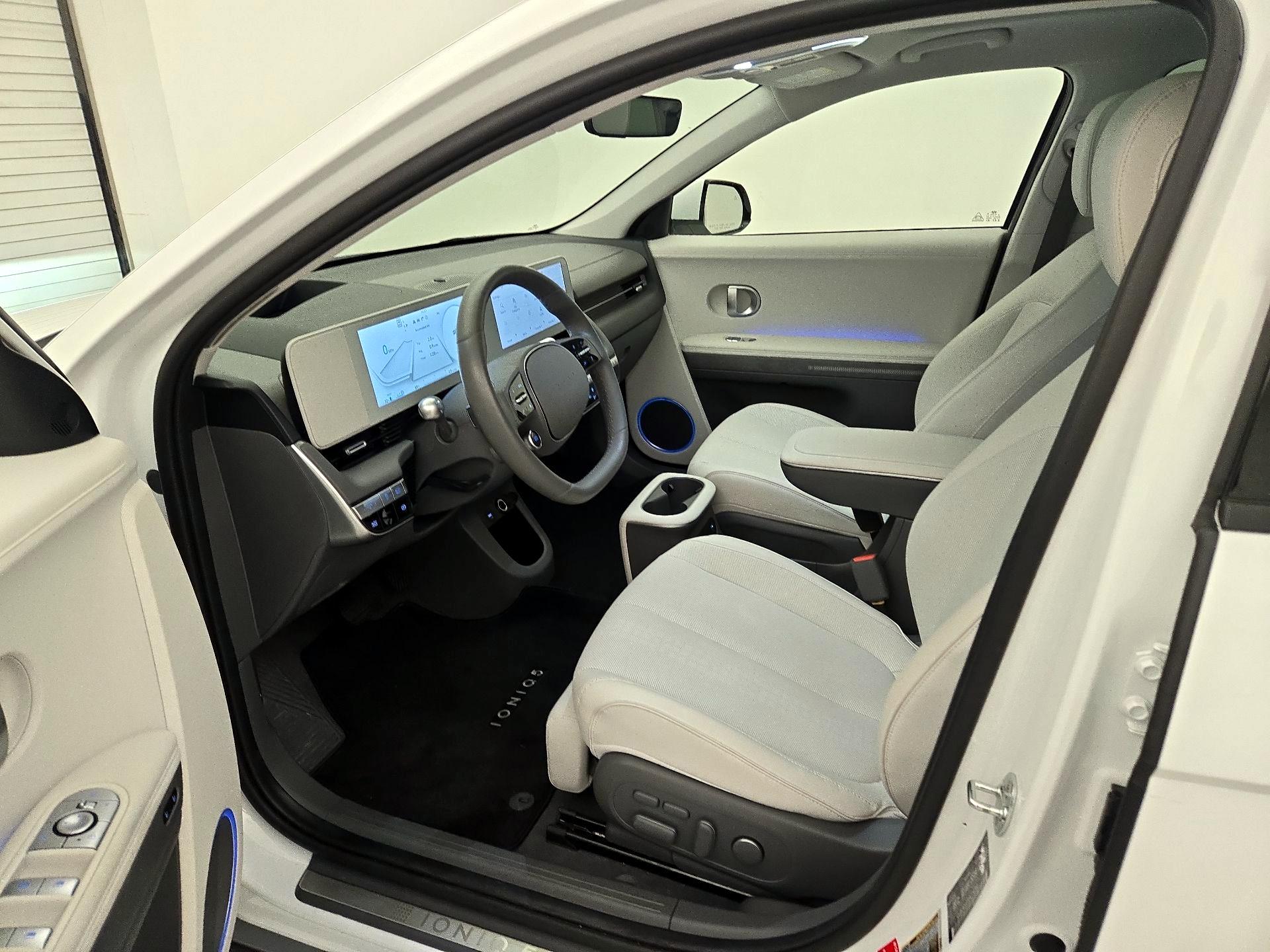 Thumbnail: 2023 Hyundai Ioniq 5 - 11