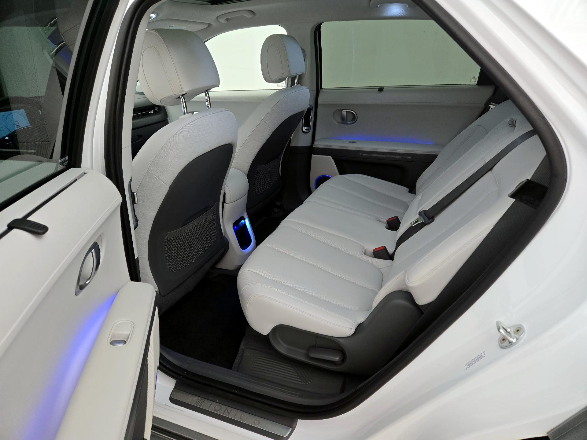 Thumbnail: 2023 Hyundai Ioniq 5 - 20