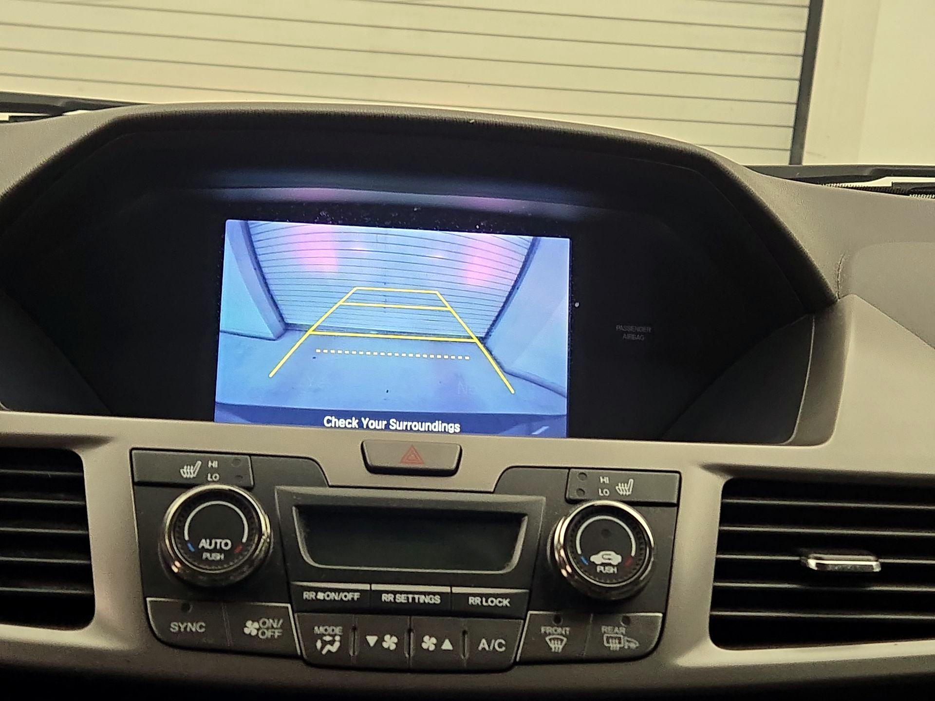 Thumbnail: 2016 Honda Odyssey - 14