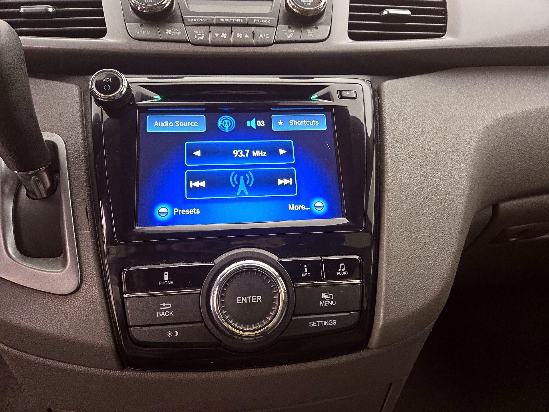 Thumbnail: 2016 Honda Odyssey - 15