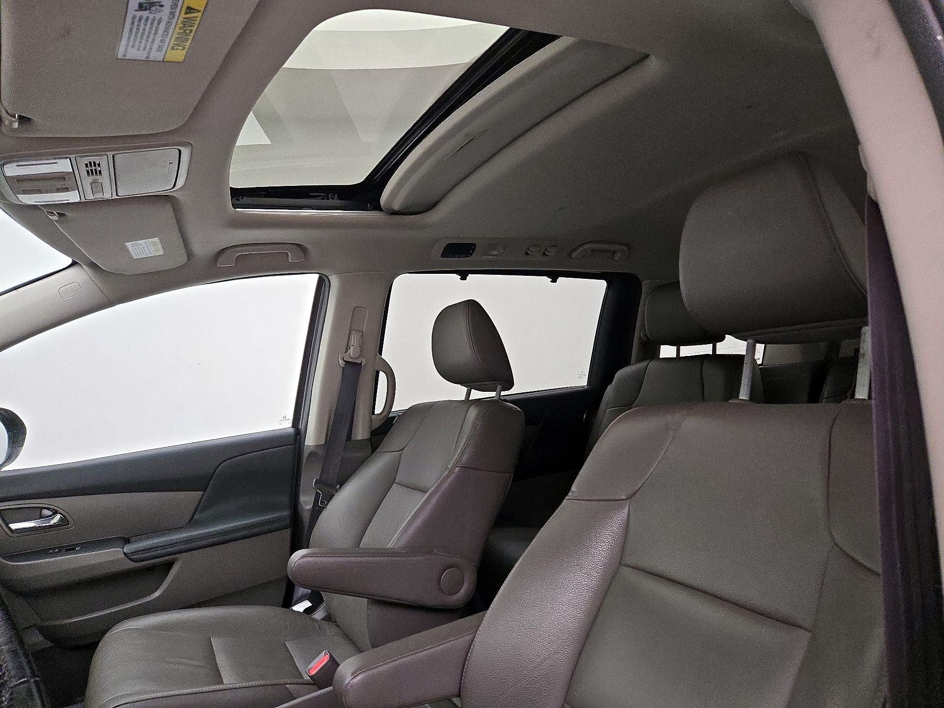 Thumbnail: 2016 Honda Odyssey - 18