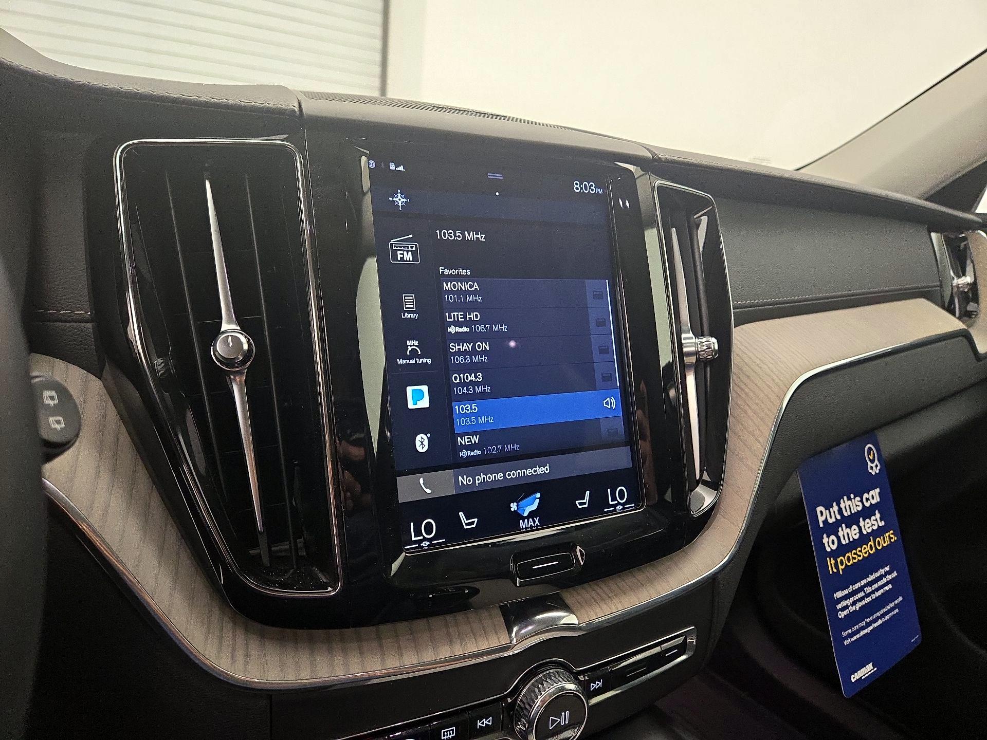 Thumbnail: 2020 Volvo XC60 - 16