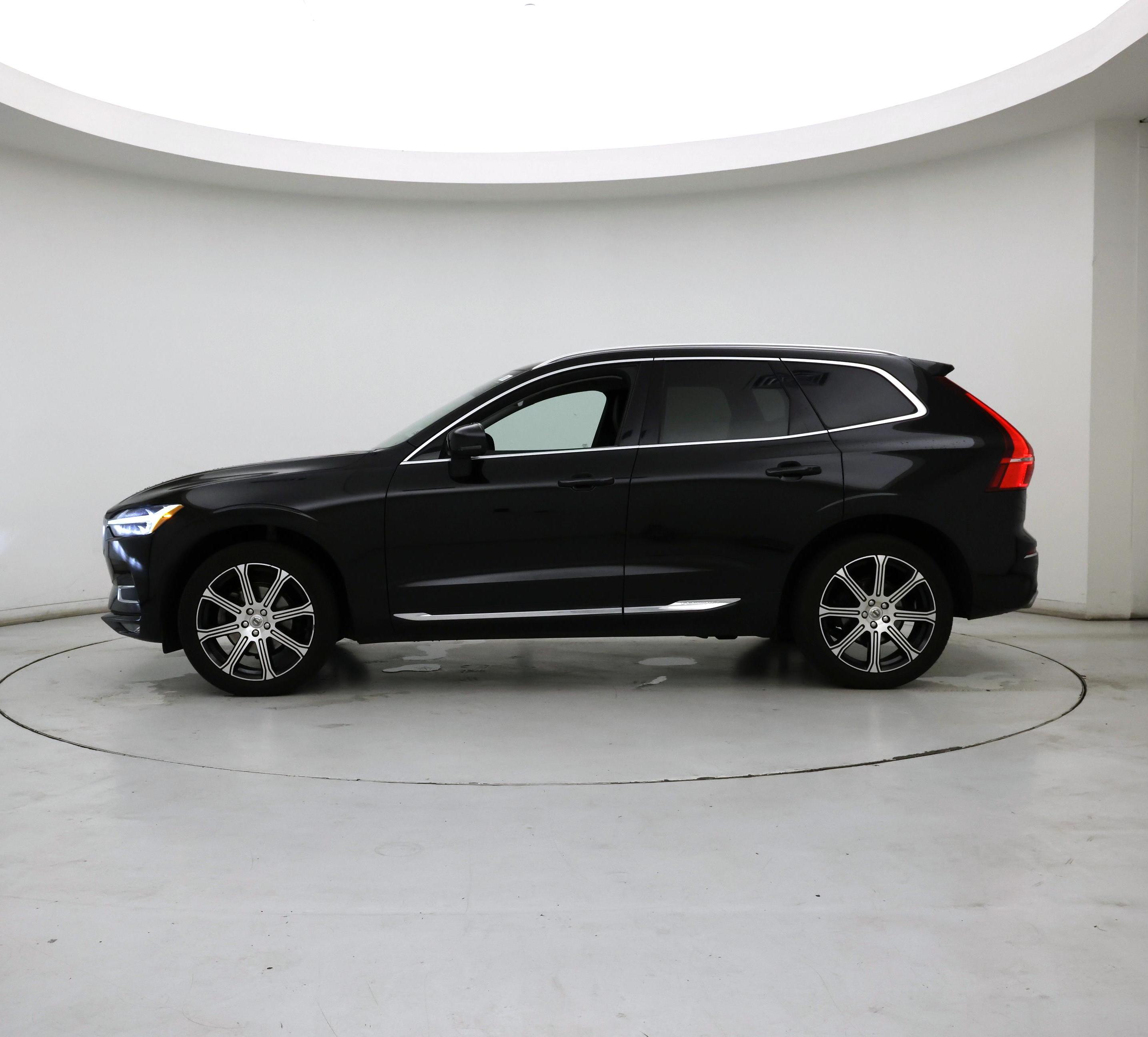 Thumbnail: 2020 Volvo XC60 - 3