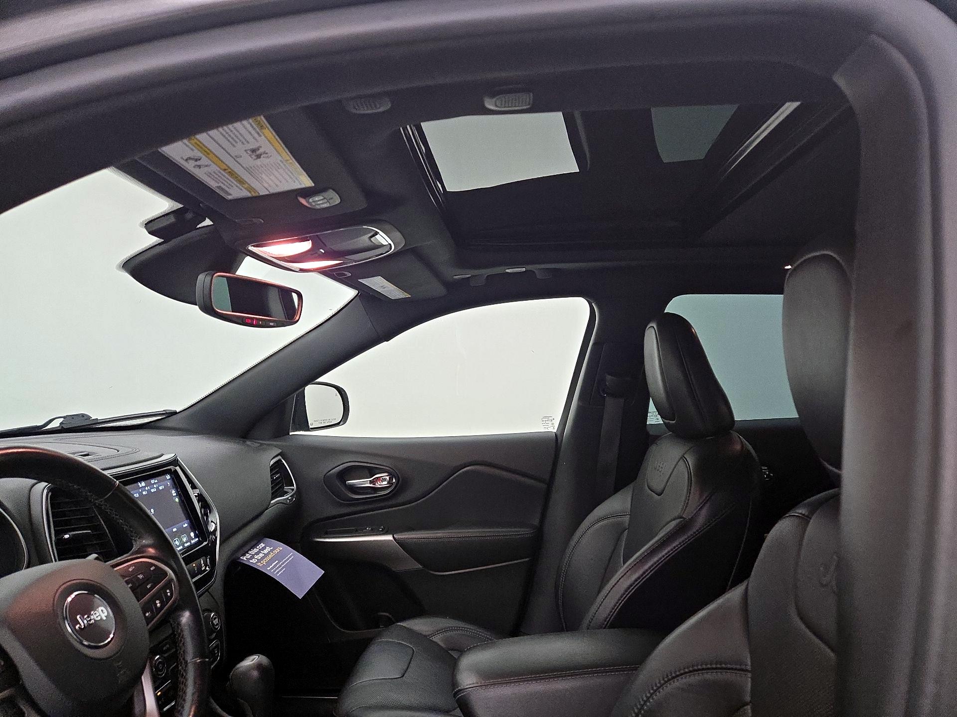 Thumbnail: 2021 Jeep Cherokee - 19