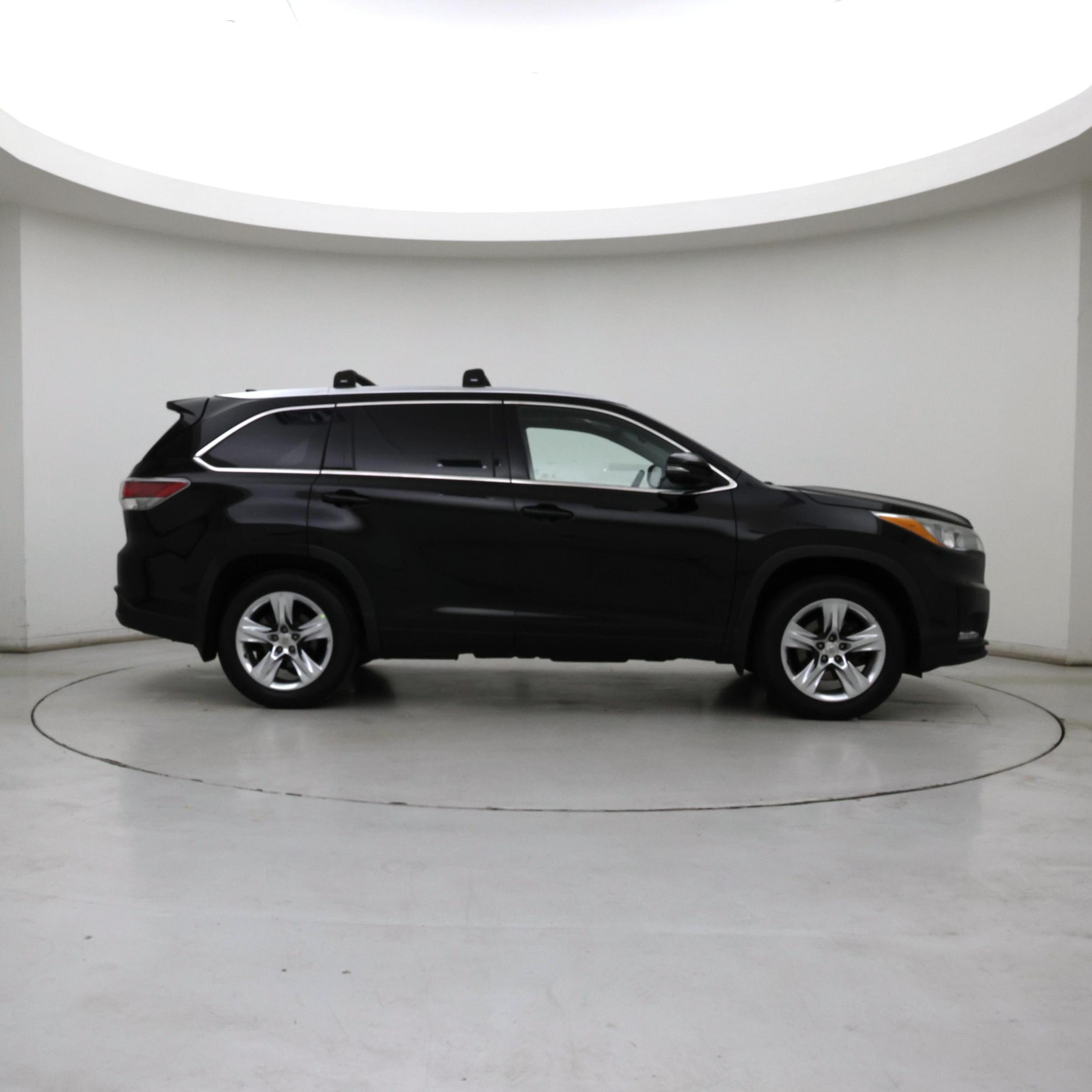 Thumbnail: 2015 Toyota Highlander - 7