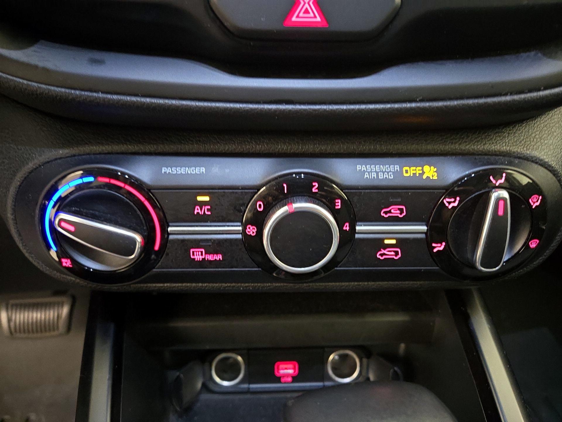 Thumbnail: 2021 Kia Soul - 16