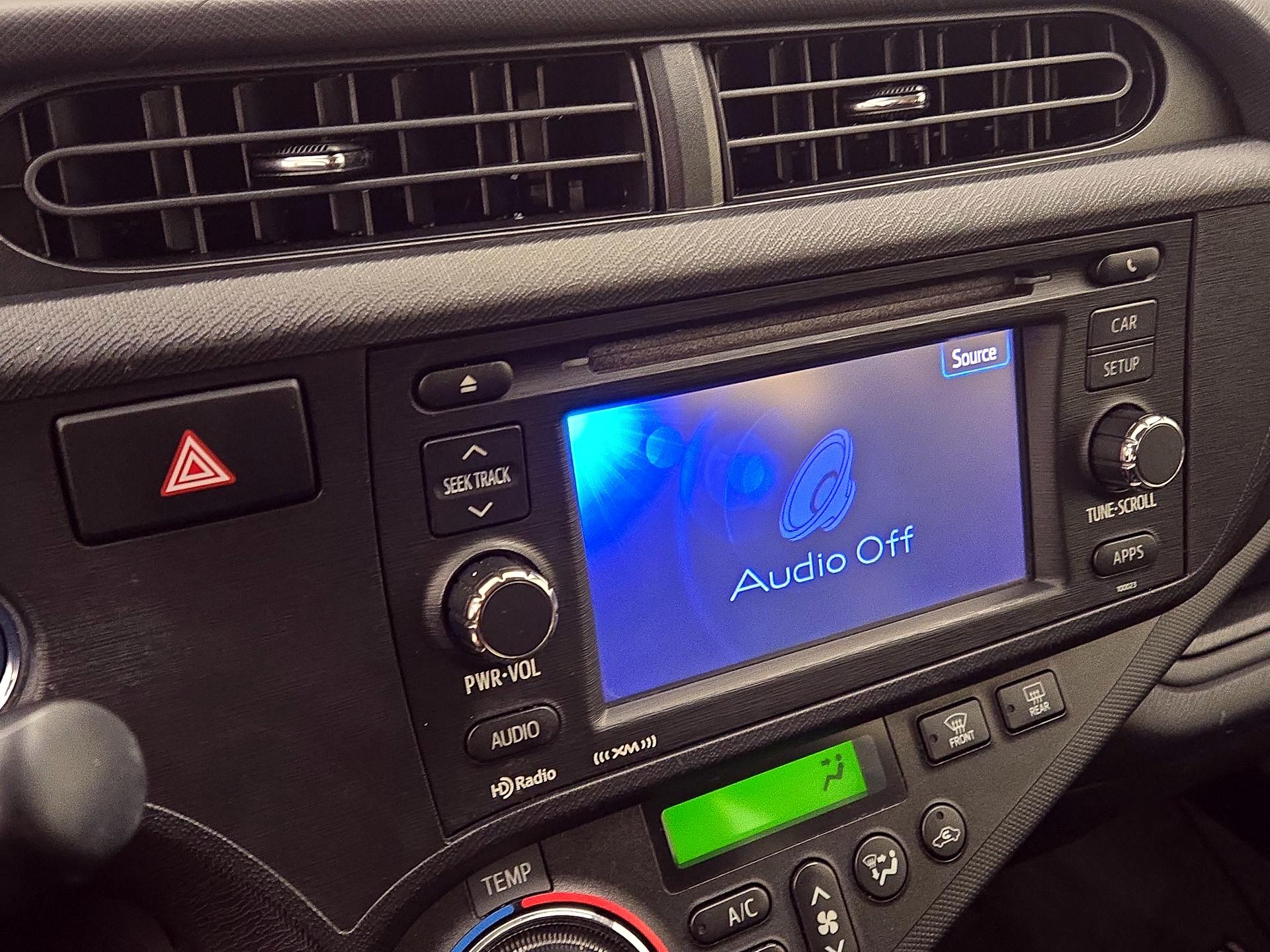 Thumbnail: 2013 Toyota Prius c - 14