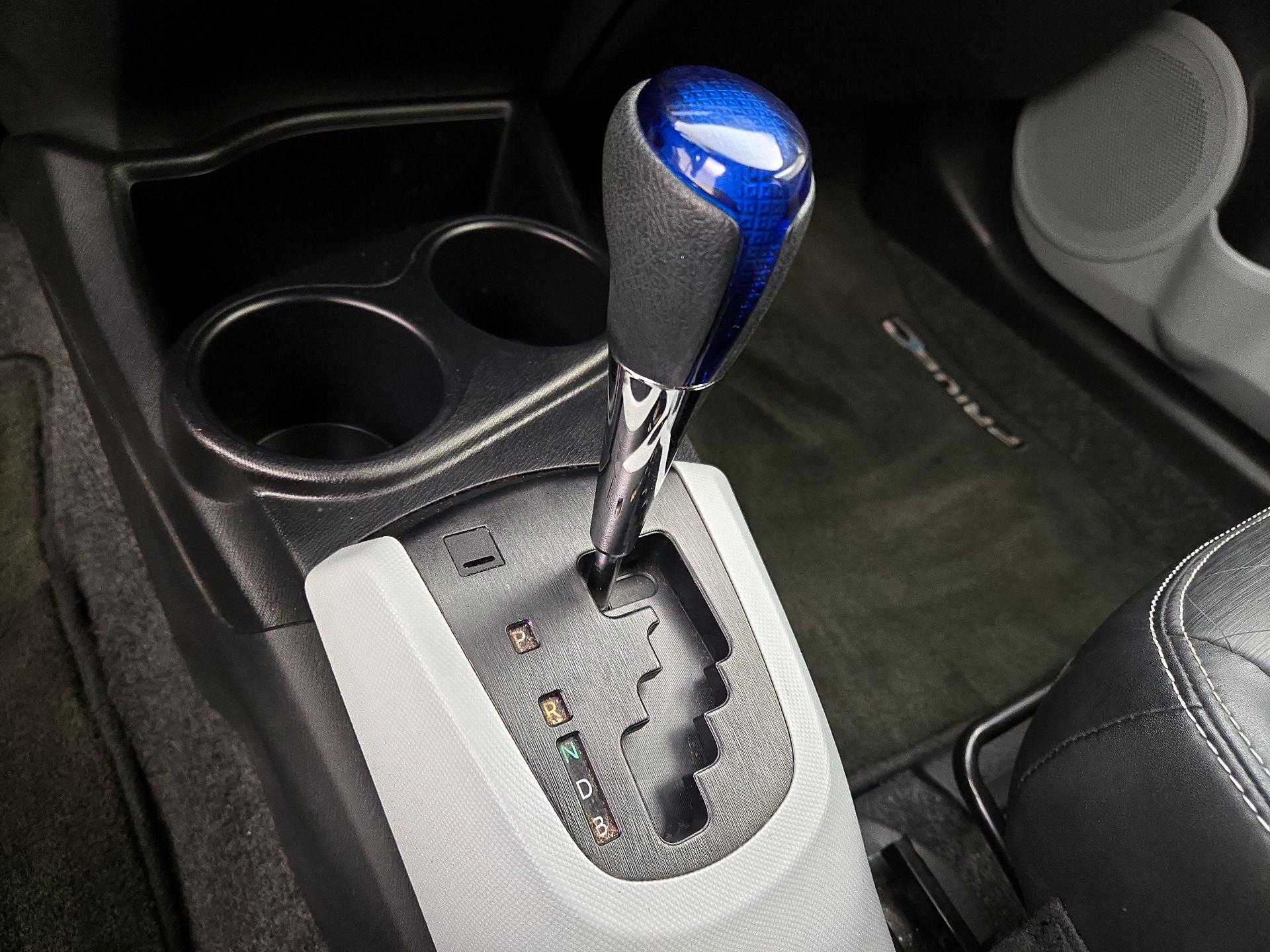 Thumbnail: 2013 Toyota Prius c - 16