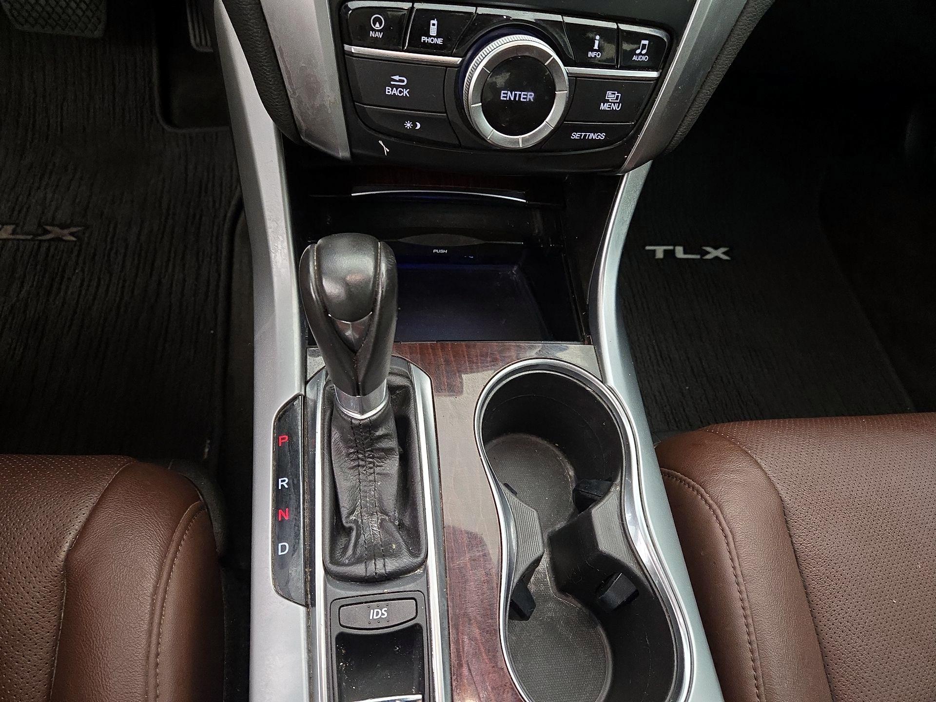 Thumbnail: 2015 Acura TLX - 17