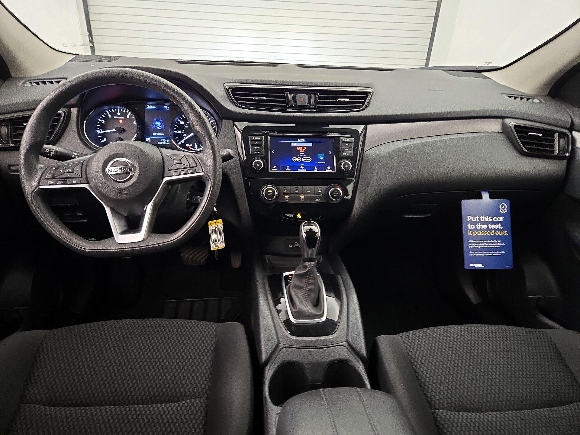 Thumbnail: 2022 Nissan Rogue Sport - 9