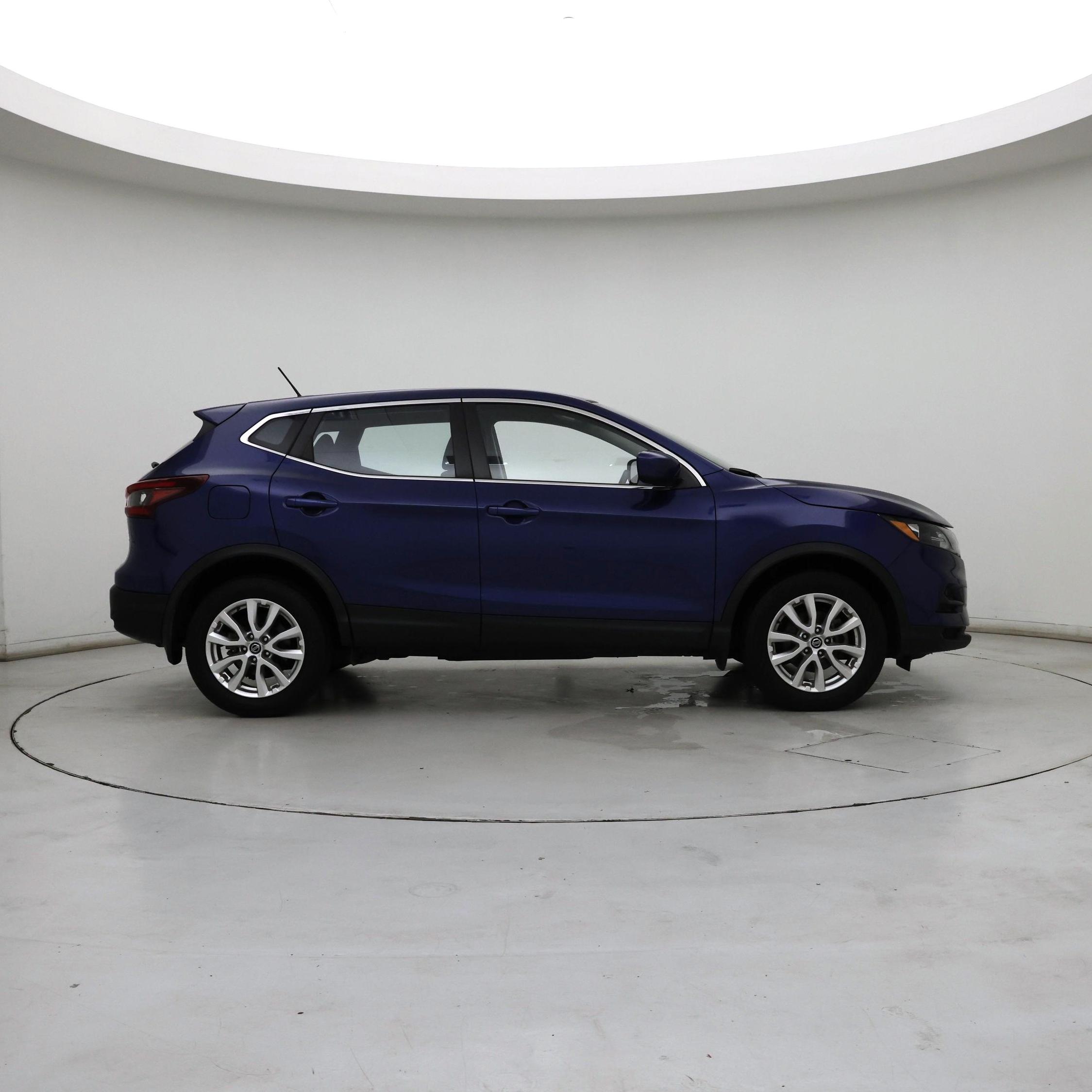 Thumbnail: 2022 Nissan Rogue Sport - 7