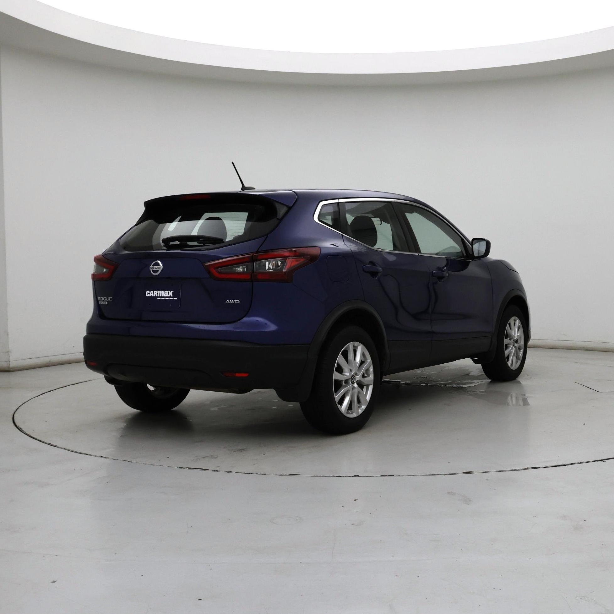 Thumbnail: 2022 Nissan Rogue Sport - 8