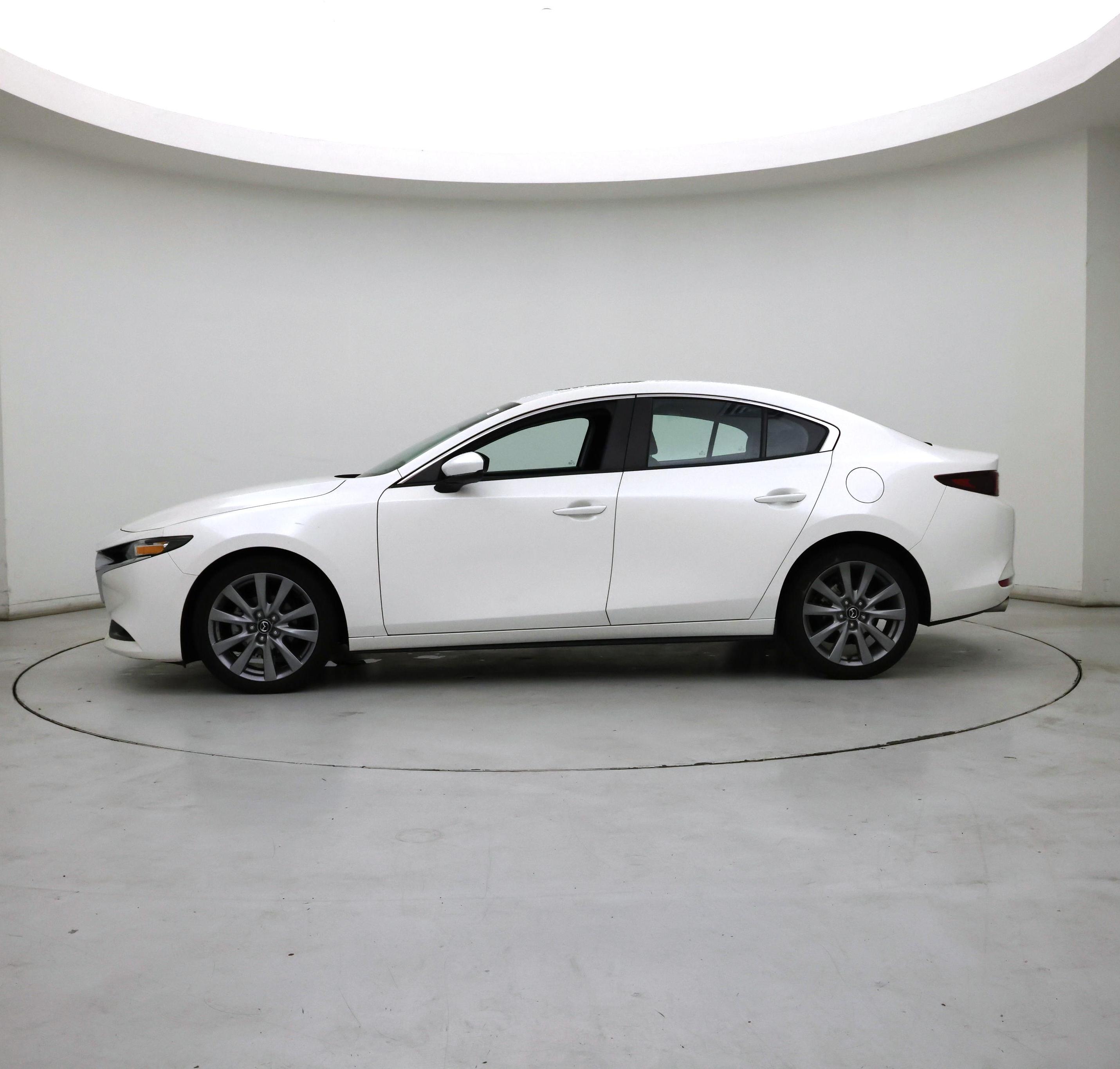 Thumbnail: 2022 Mazda Mazda3 - 3