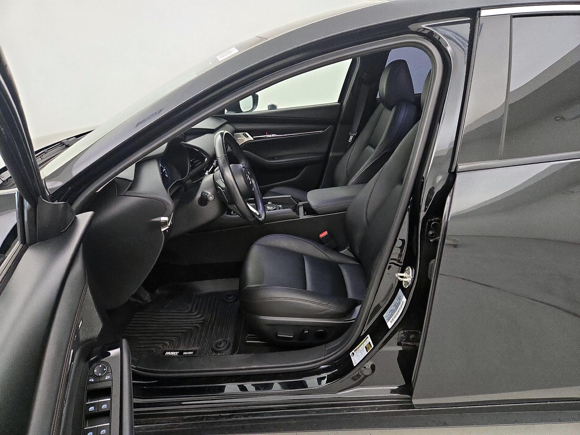 Thumbnail: 2021 Mazda Mazda3 - 11