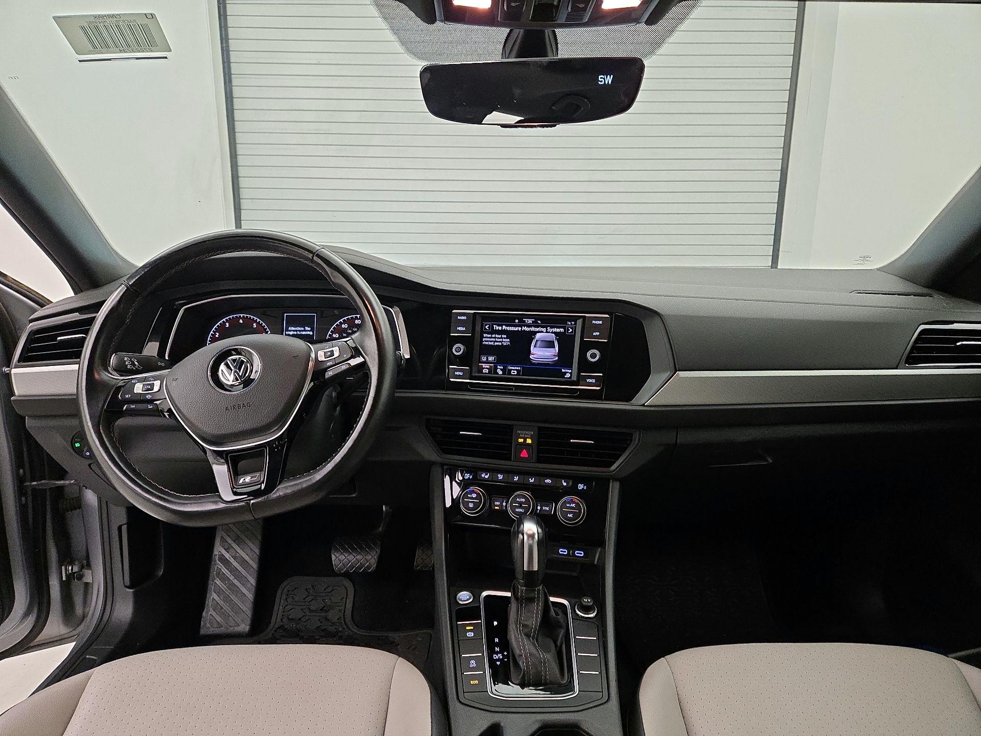 Thumbnail: 2020 Volkswagen Jetta - 9