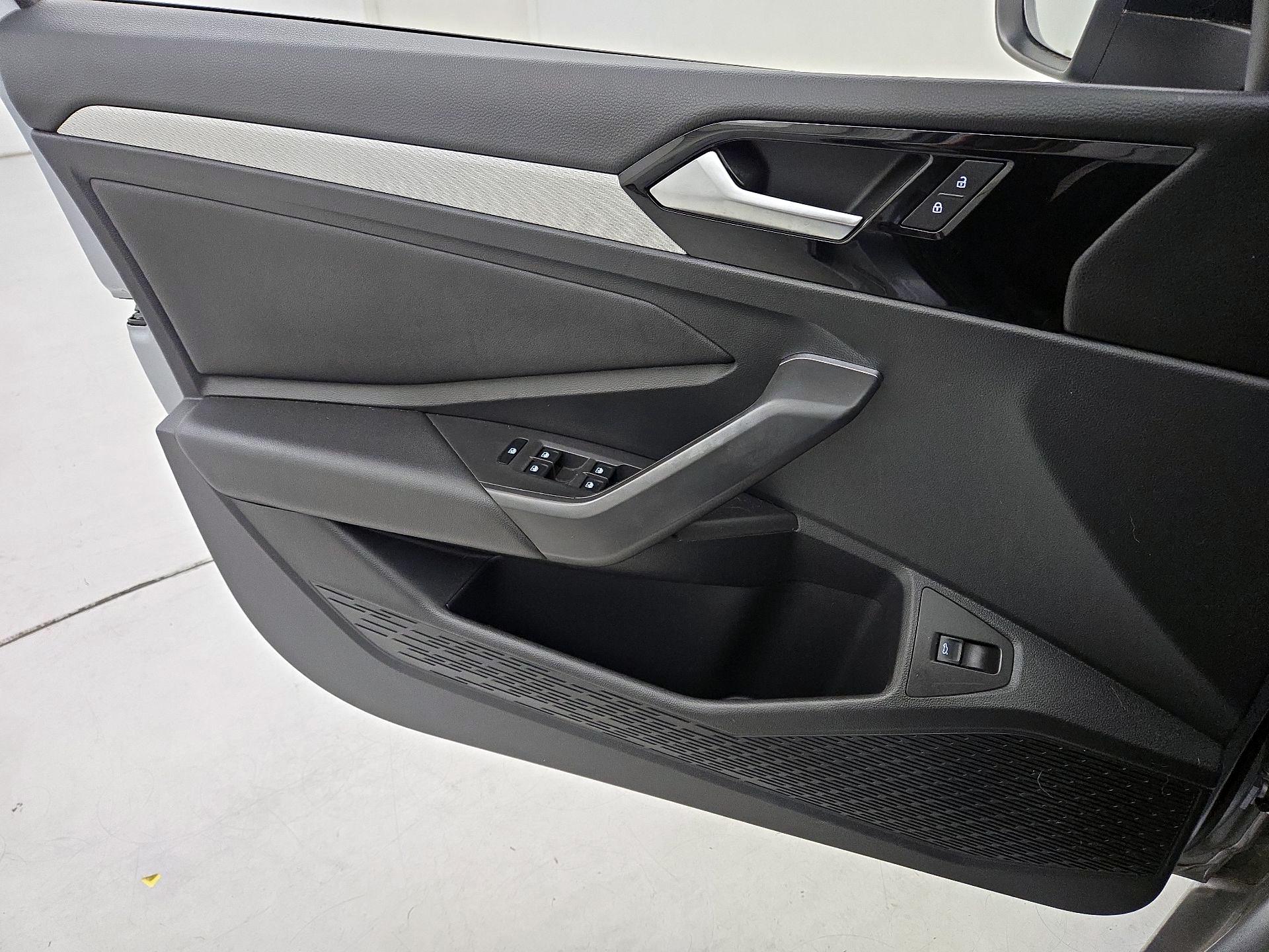 Thumbnail: 2020 Volkswagen Jetta - 12