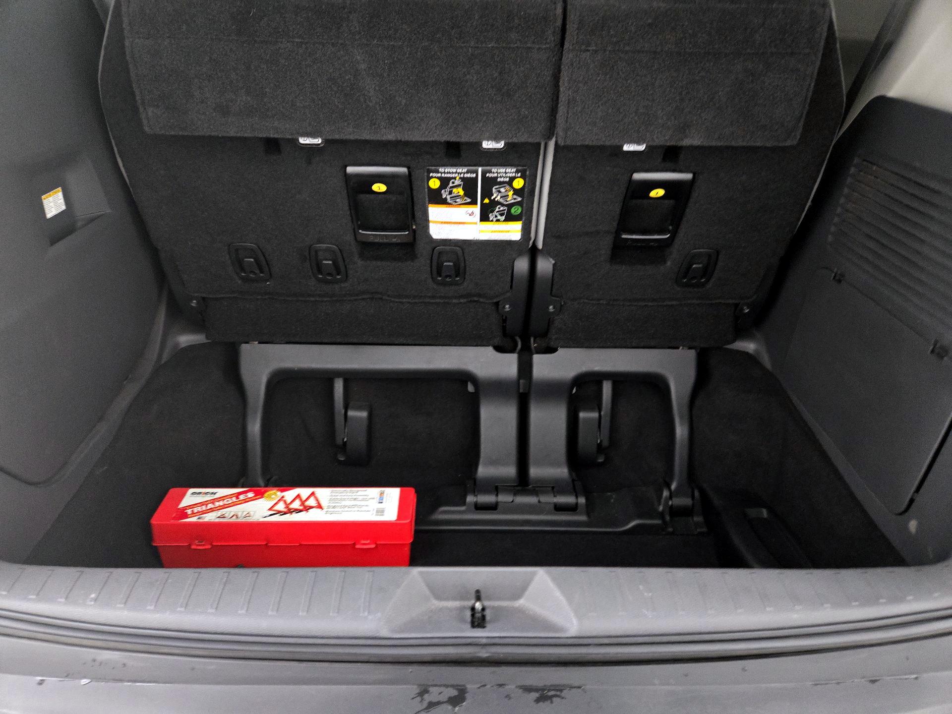 Thumbnail: 2022 Toyota Sienna - 20