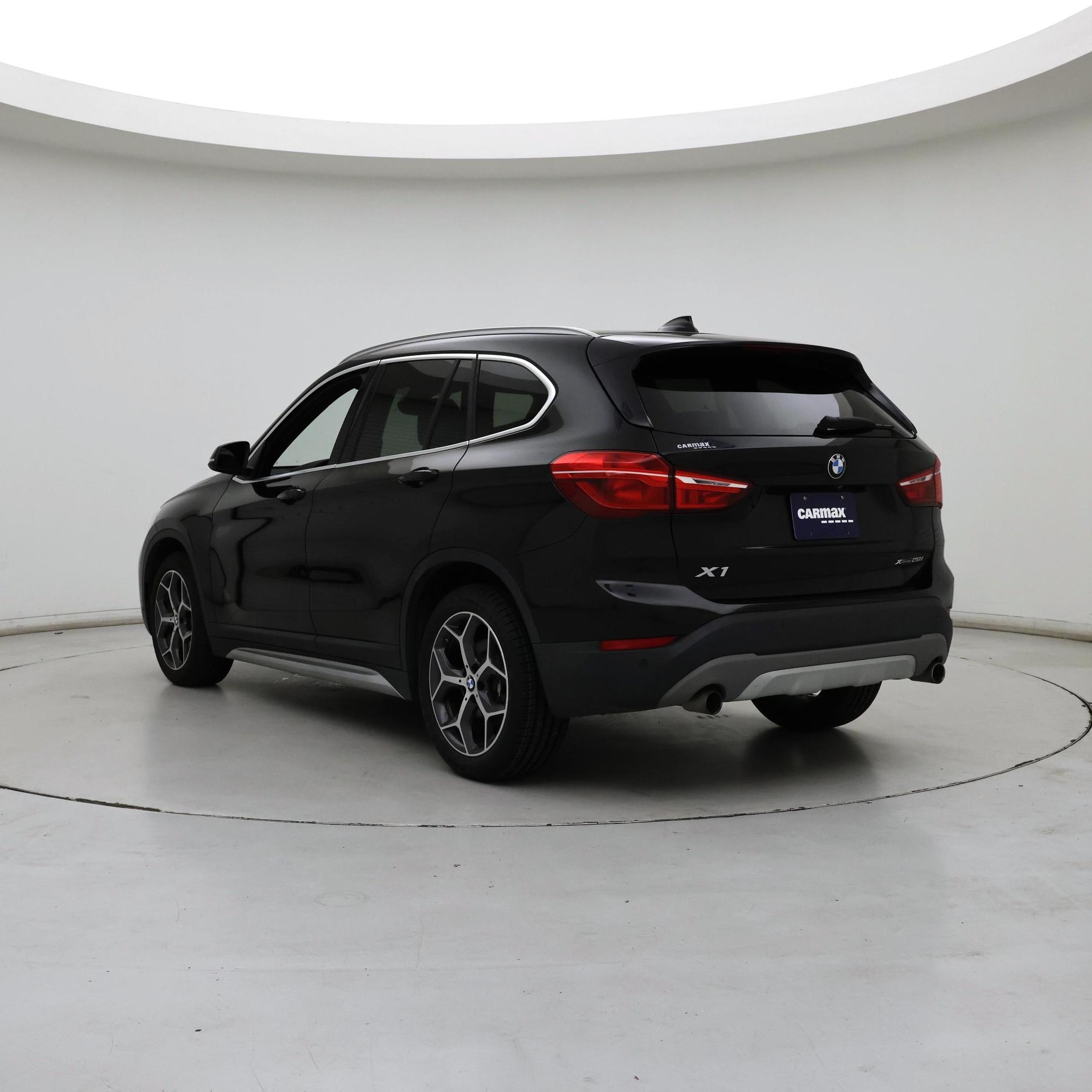 Thumbnail: 2019 BMW X1 - 2